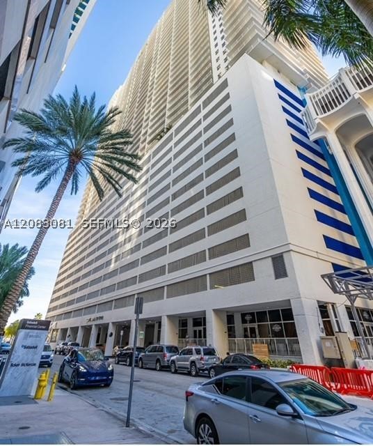 1200 Brickell Bay Dr #3206, Miami FL 33131