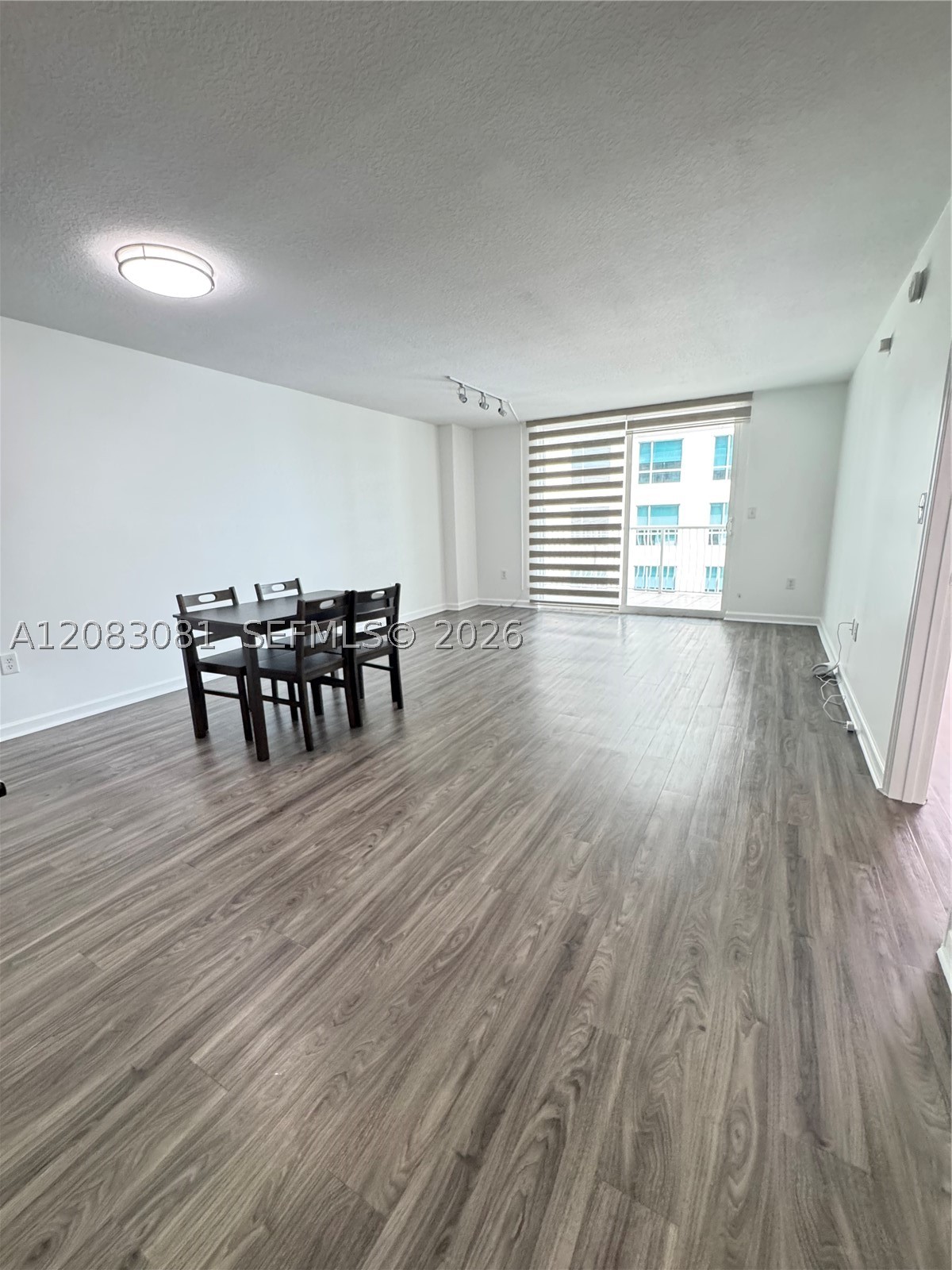 1200 Brickell Bay Dr #3206, Miami FL 33131