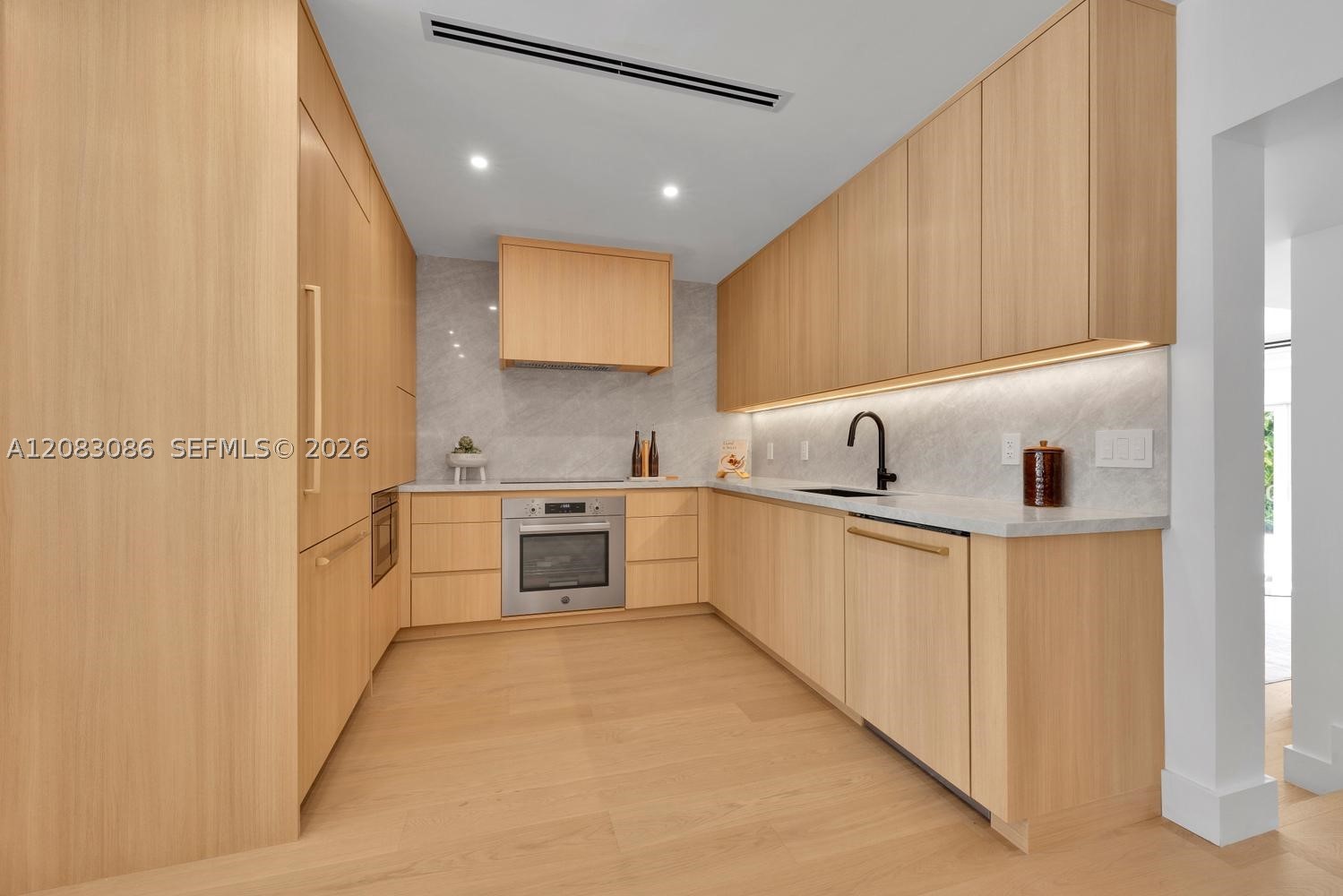 2635 SW 64th Ave, Miami FL 33155