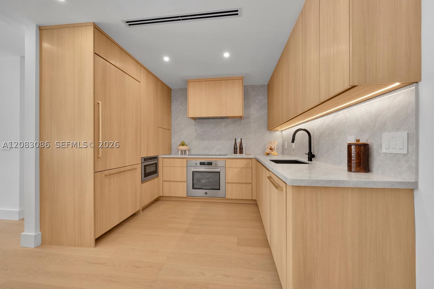 2635 SW 64th Ave, Miami FL 33155