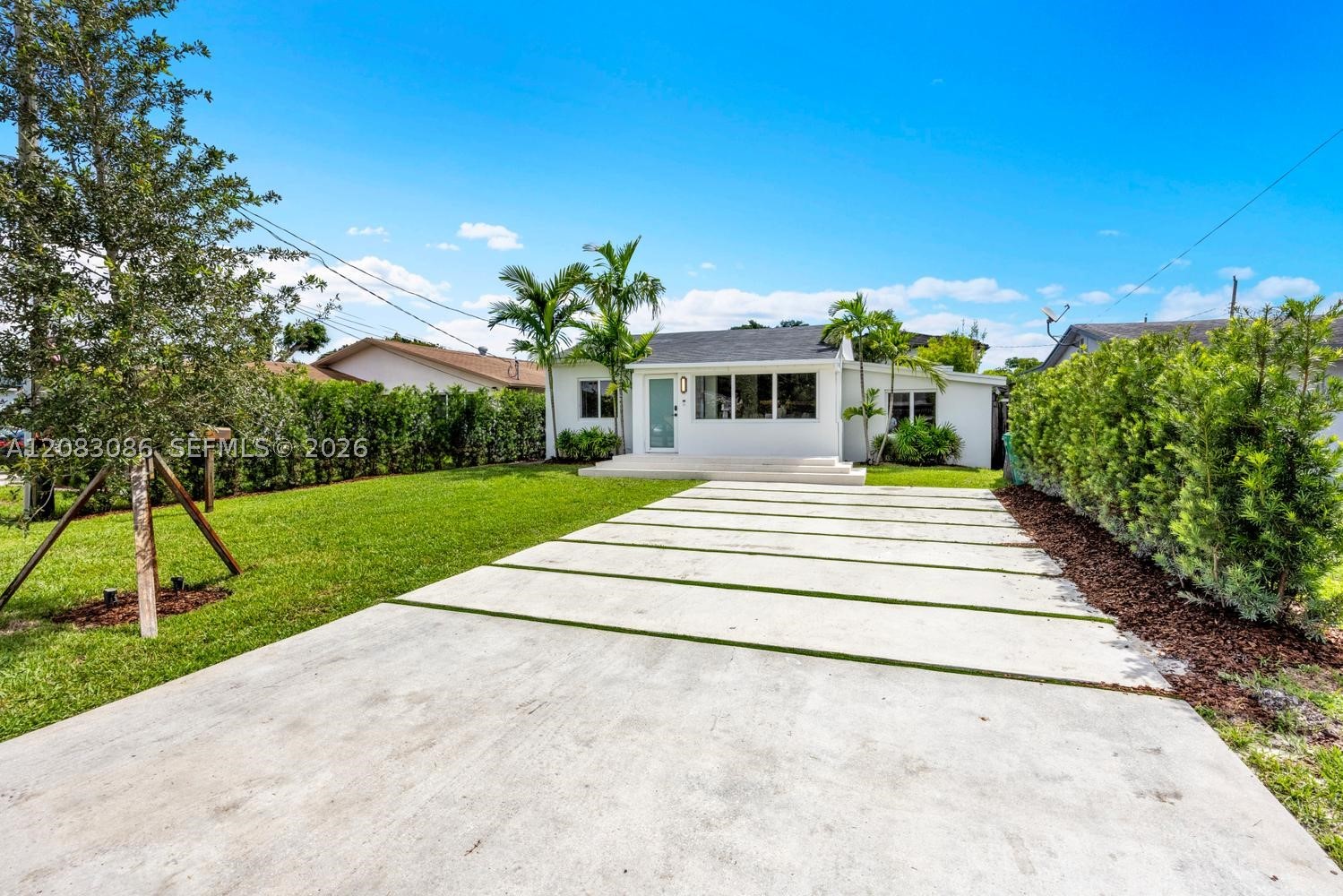 2635 SW 64th Ave, Miami FL 33155