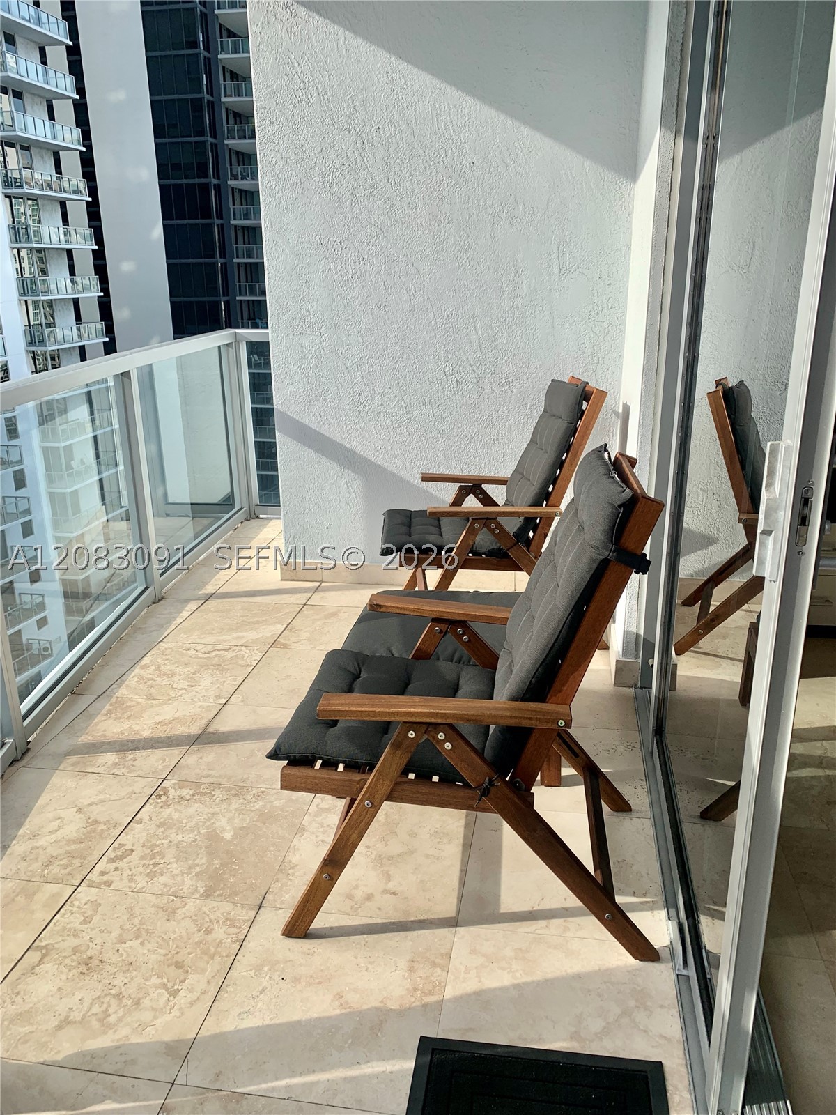 1060 Brickell Ave #1713, Miami FL 33131