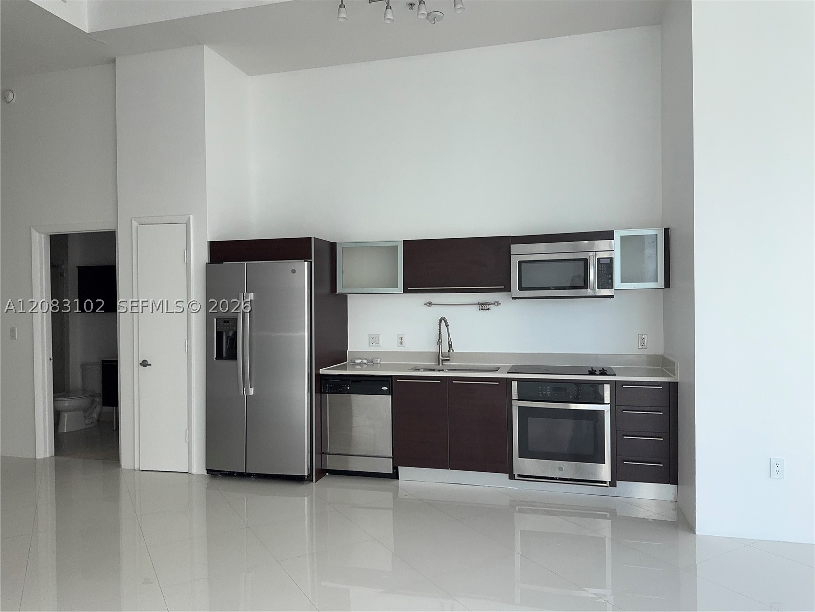 1900 N Bayshore Dr #810, Miami FL 33132