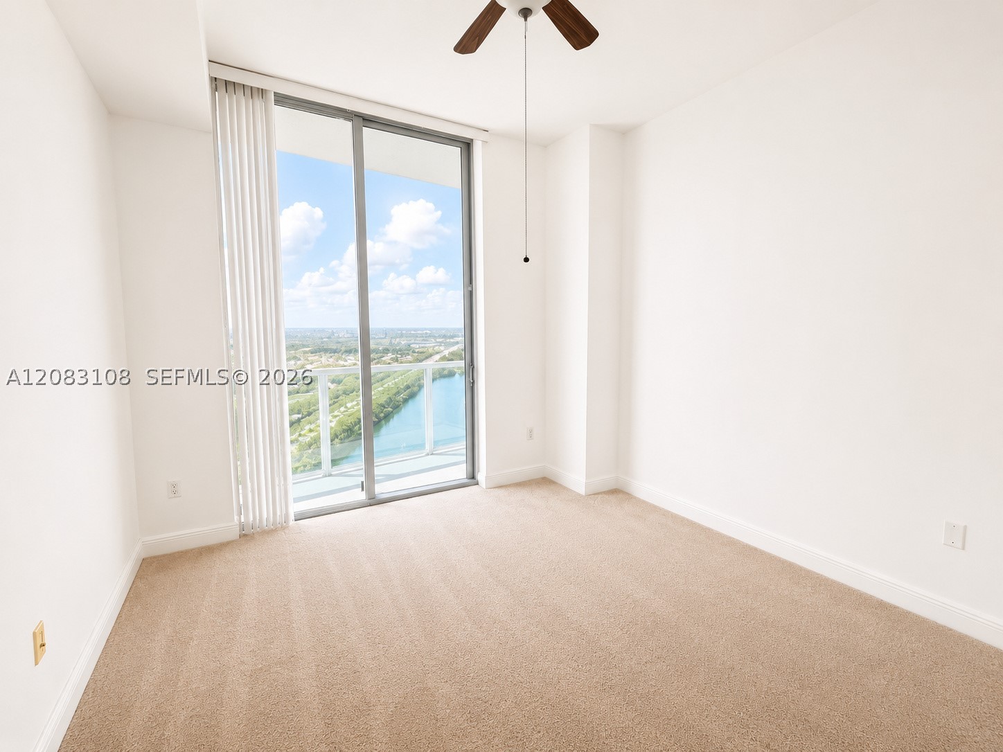 2681 N Flamingo Rd #2705S, Sunrise FL 33323