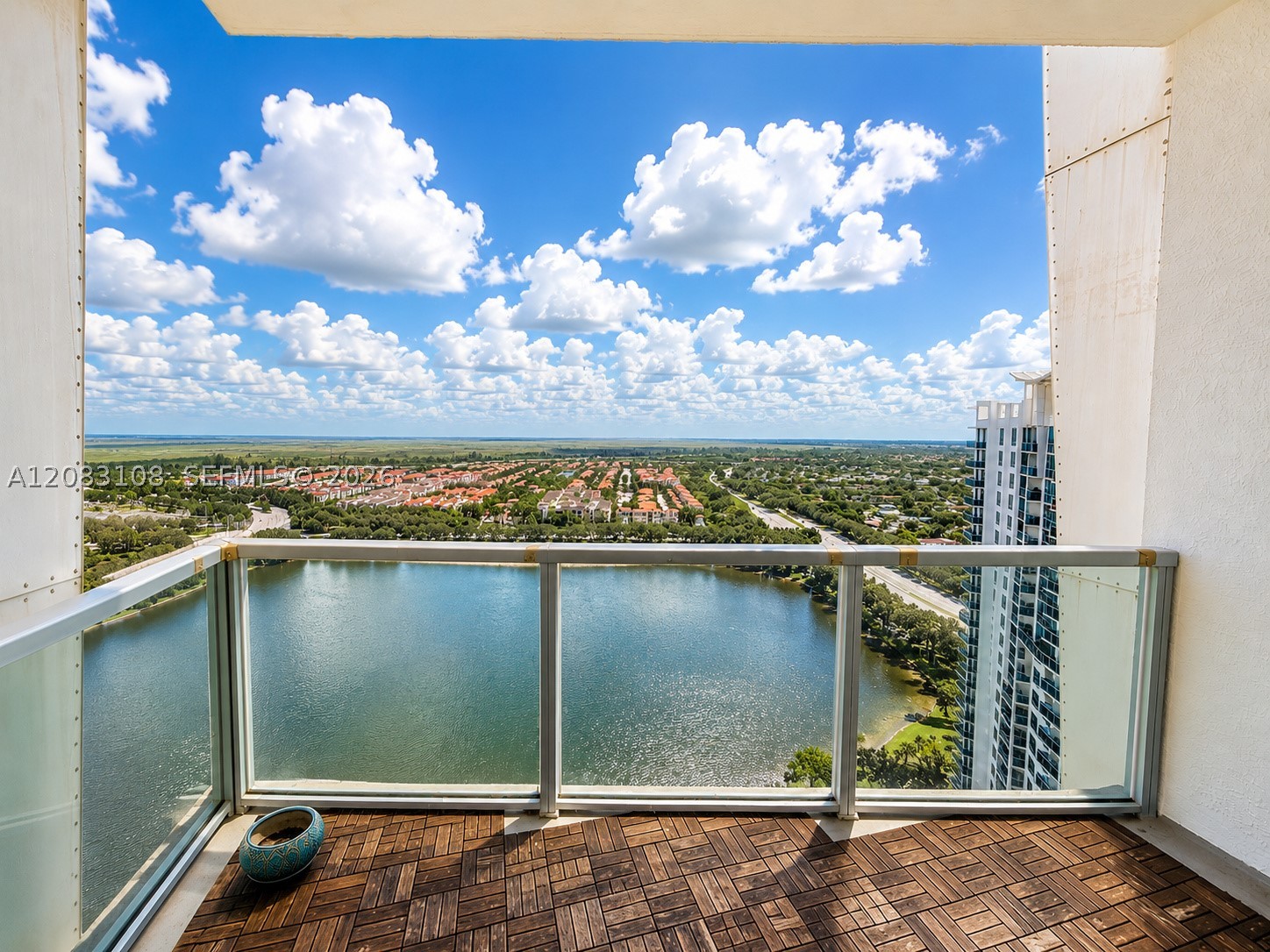2681 N Flamingo Rd #2705S, Sunrise FL 33323