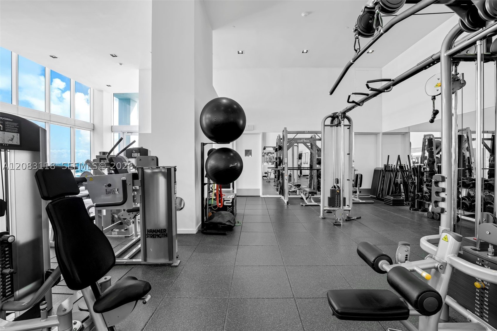 1040 Biscayne Blvd #3304, Miami FL 33132