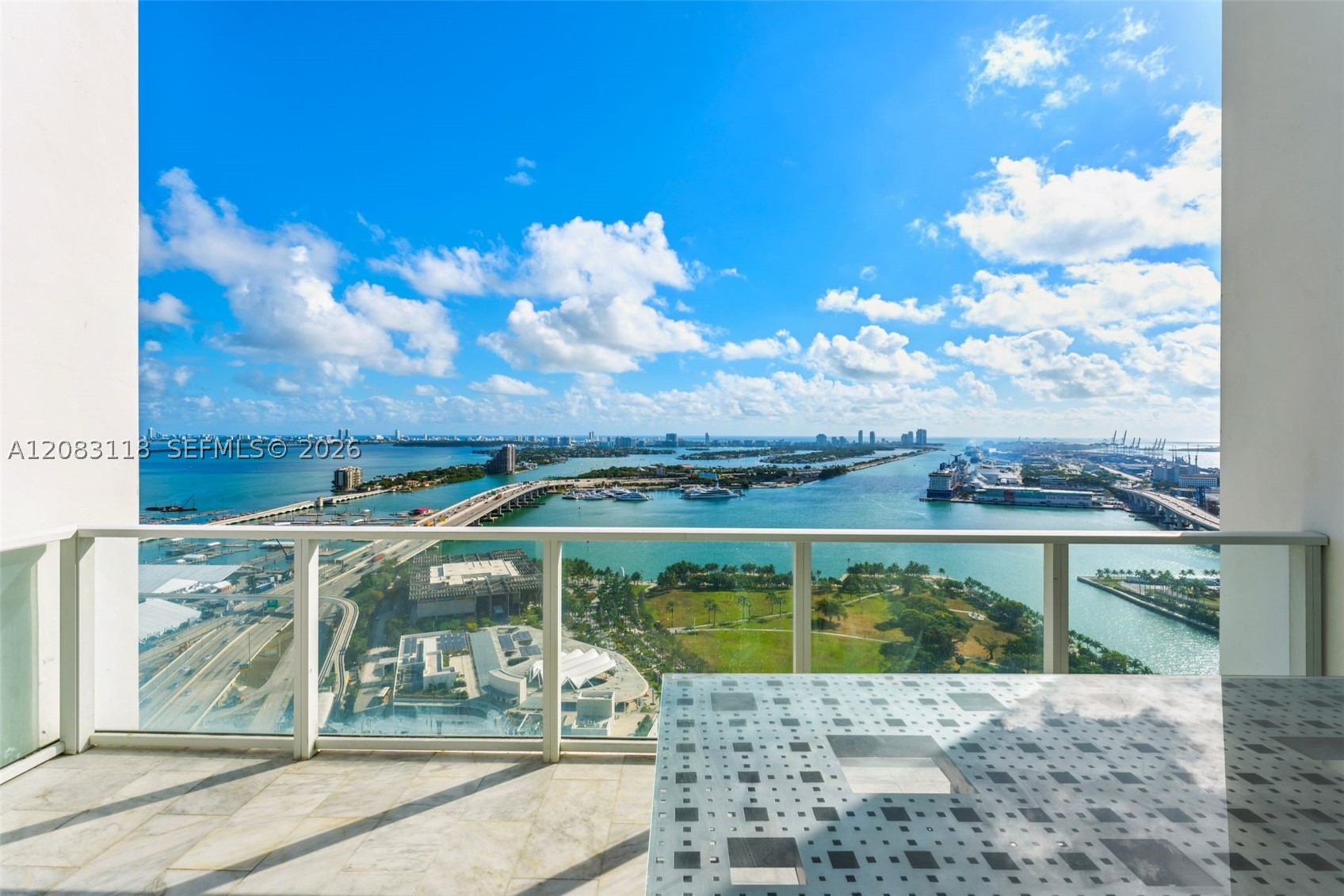 1040 Biscayne Blvd #3304, Miami FL 33132