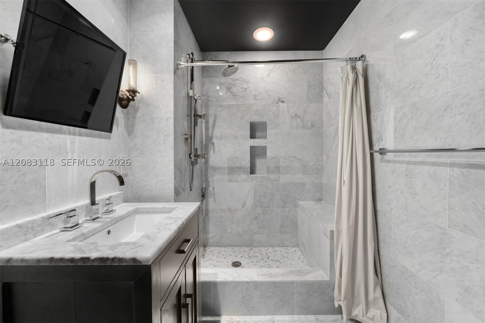 1040 Biscayne Blvd #3304, Miami FL 33132