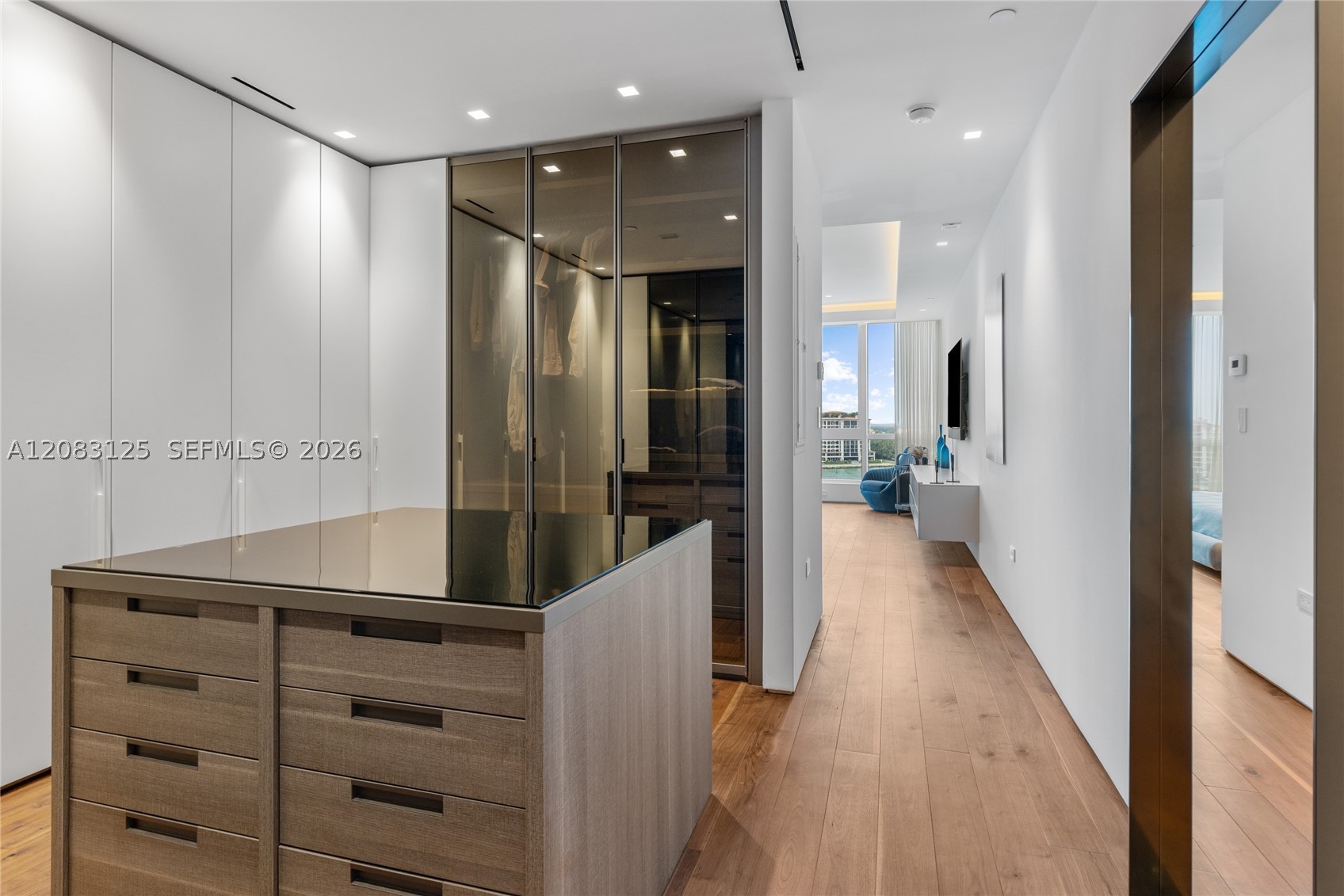 100 S Pointe Dr #1102/03, Miami Beach FL 33139