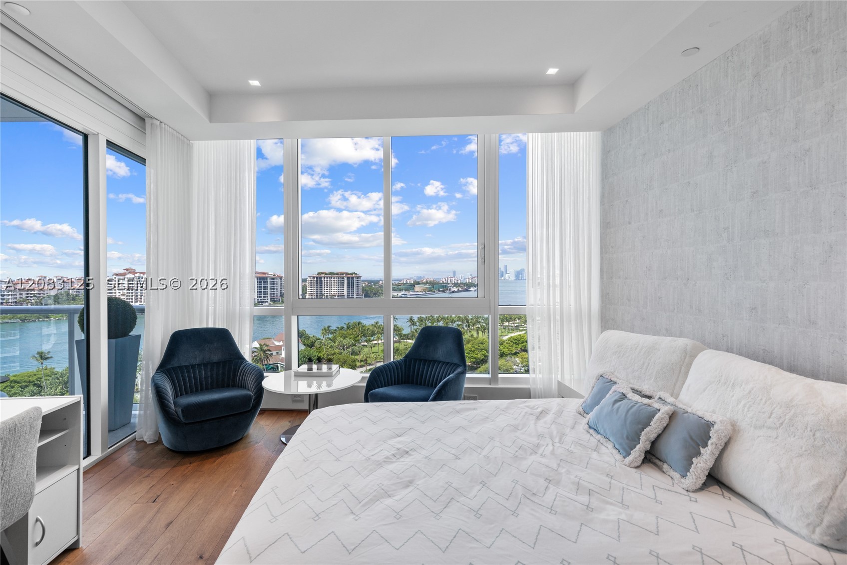 100 S Pointe Dr #1102/03, Miami Beach FL 33139
