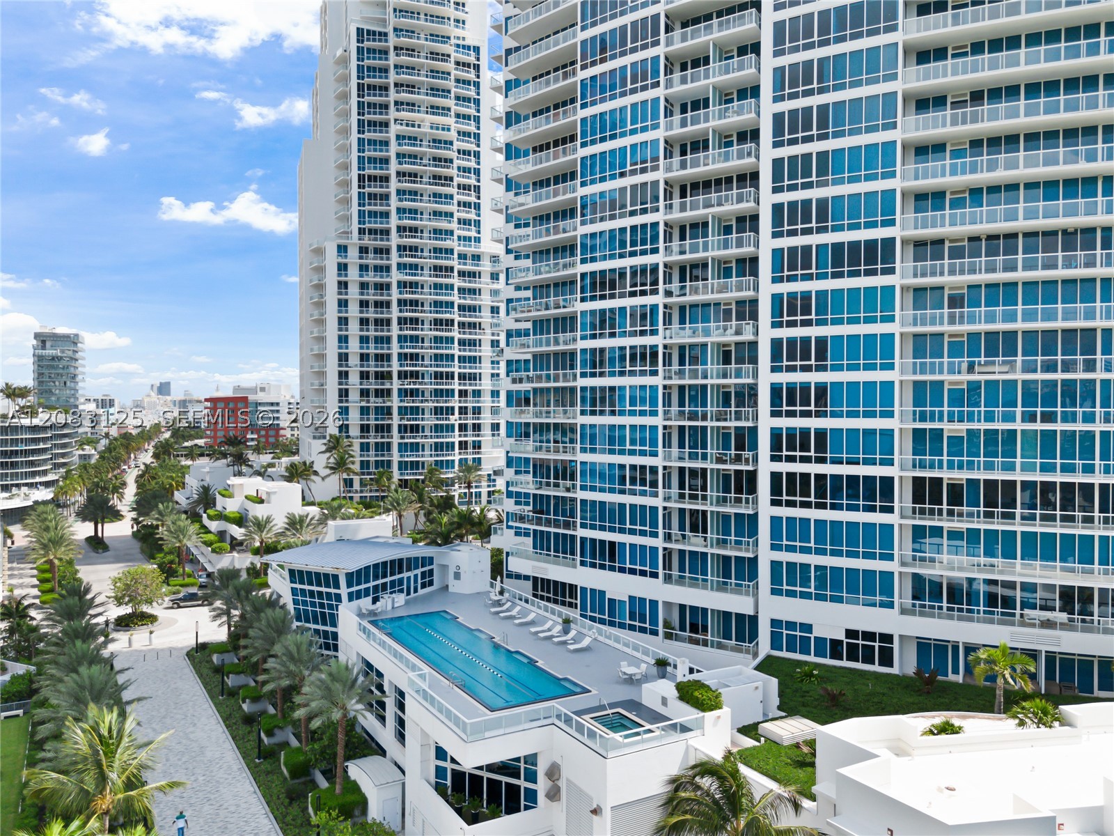 100 S Pointe Dr #1102/03, Miami Beach FL 33139