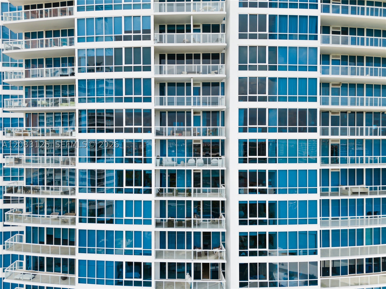 100 S Pointe Dr #1102/03, Miami Beach FL 33139