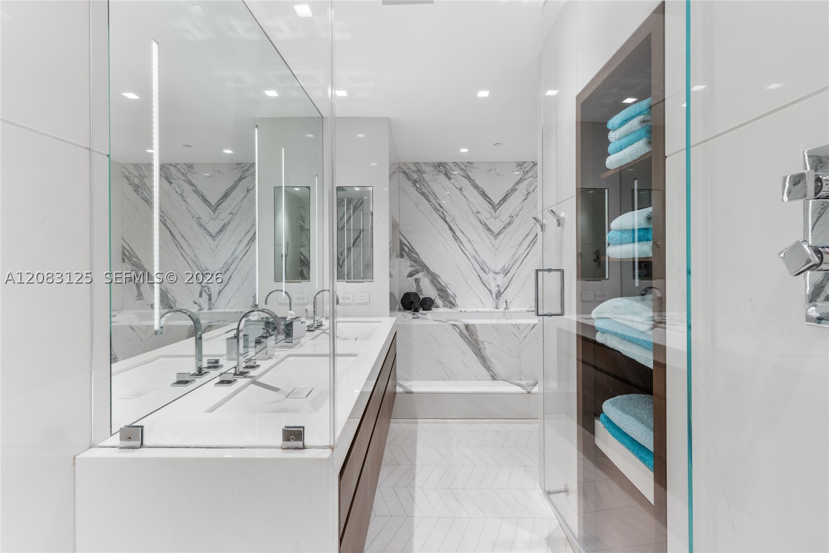 100 S Pointe Dr #1102/03, Miami Beach FL 33139