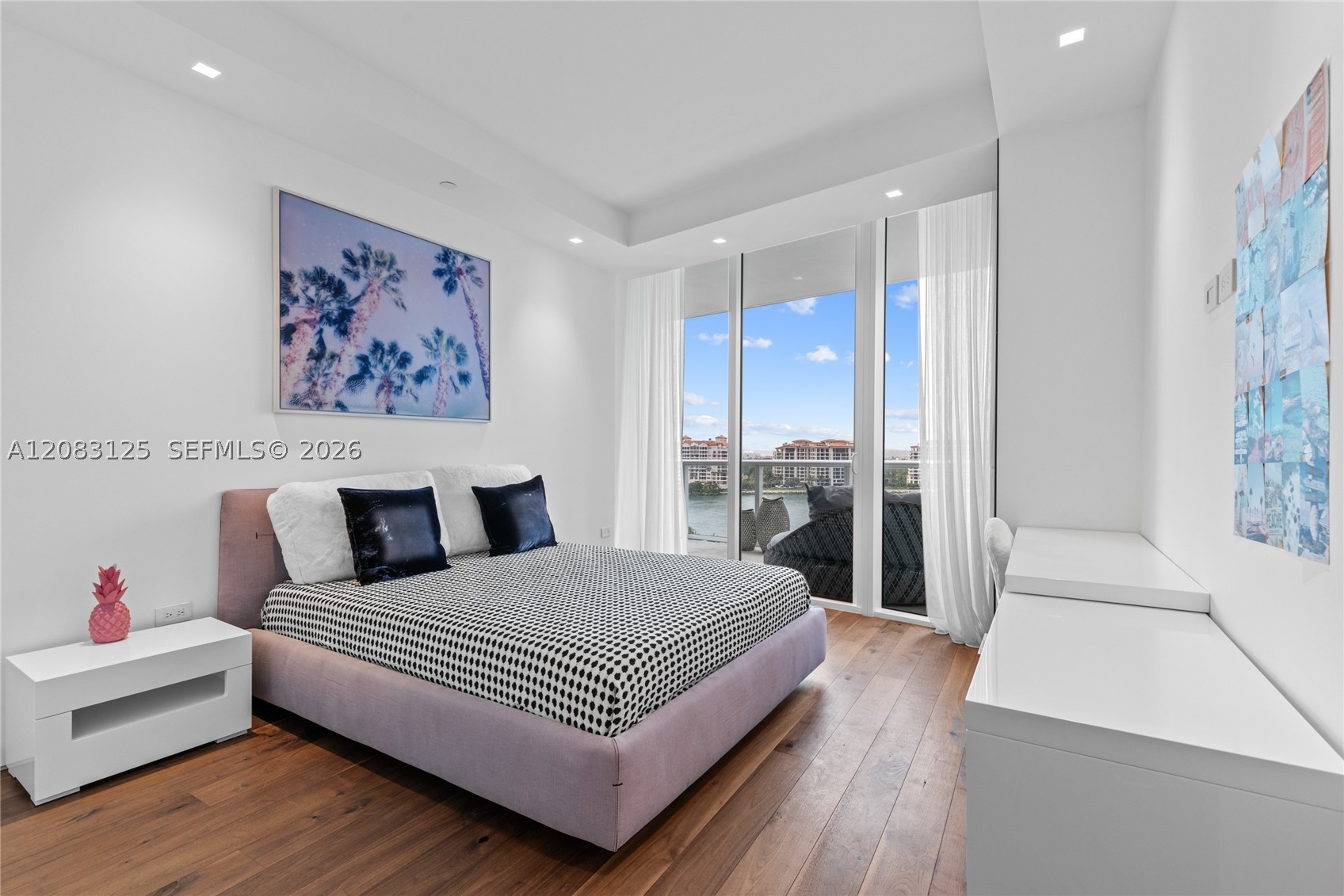 100 S Pointe Dr #1102/03, Miami Beach FL 33139