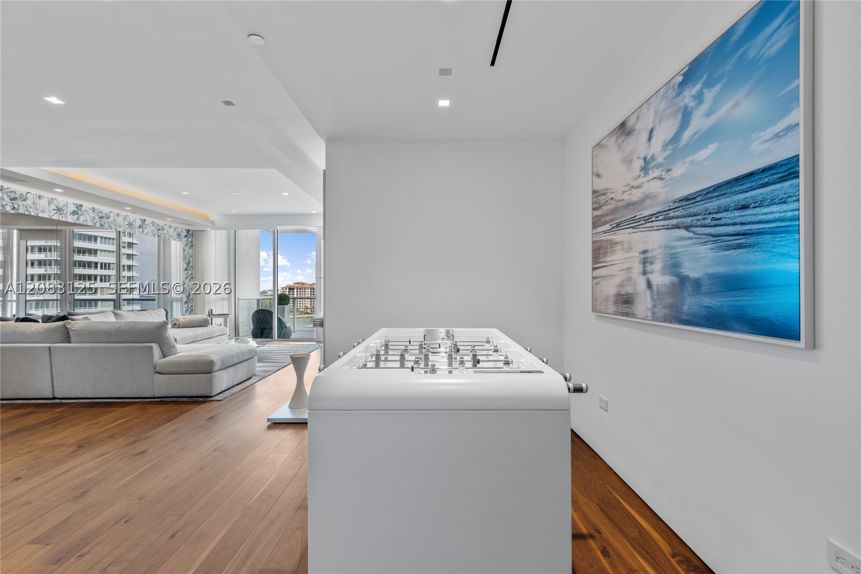100 S Pointe Dr #1102/03, Miami Beach FL 33139