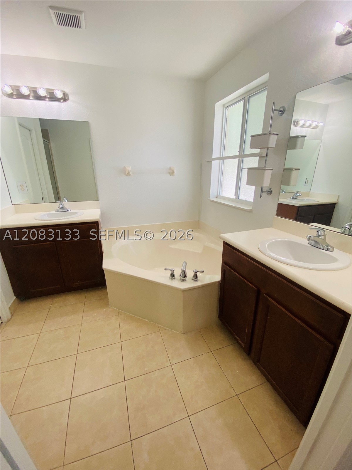 21401 NW 13th Ct #701, Miami Gardens FL 33169