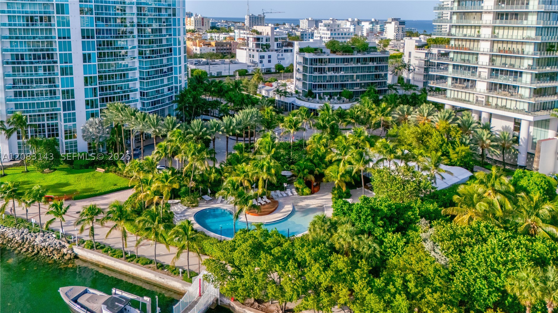 1000 S Pointe Dr #2202, Miami Beach FL 33139