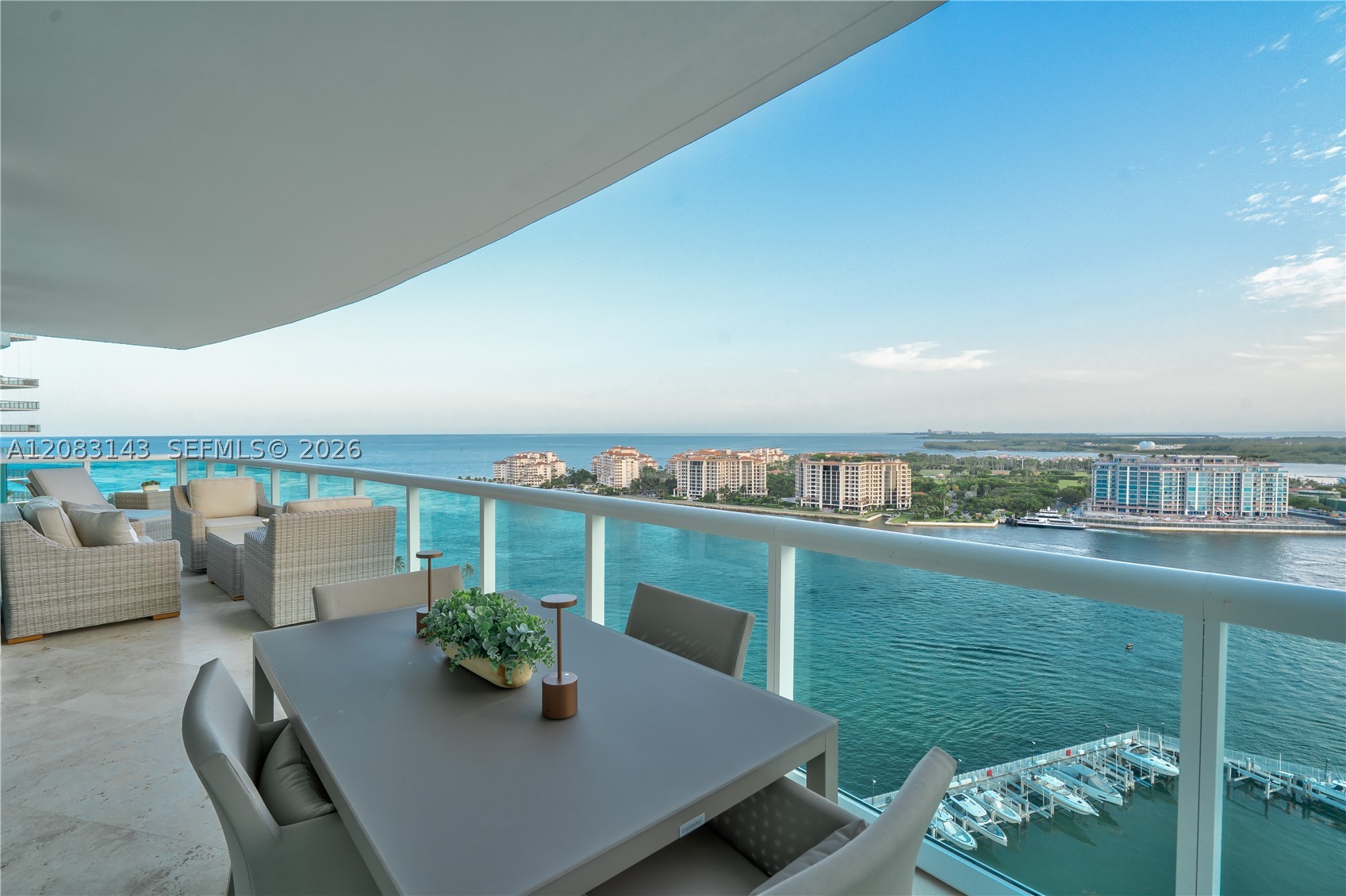 1000 S Pointe Dr #2202, Miami Beach FL 33139