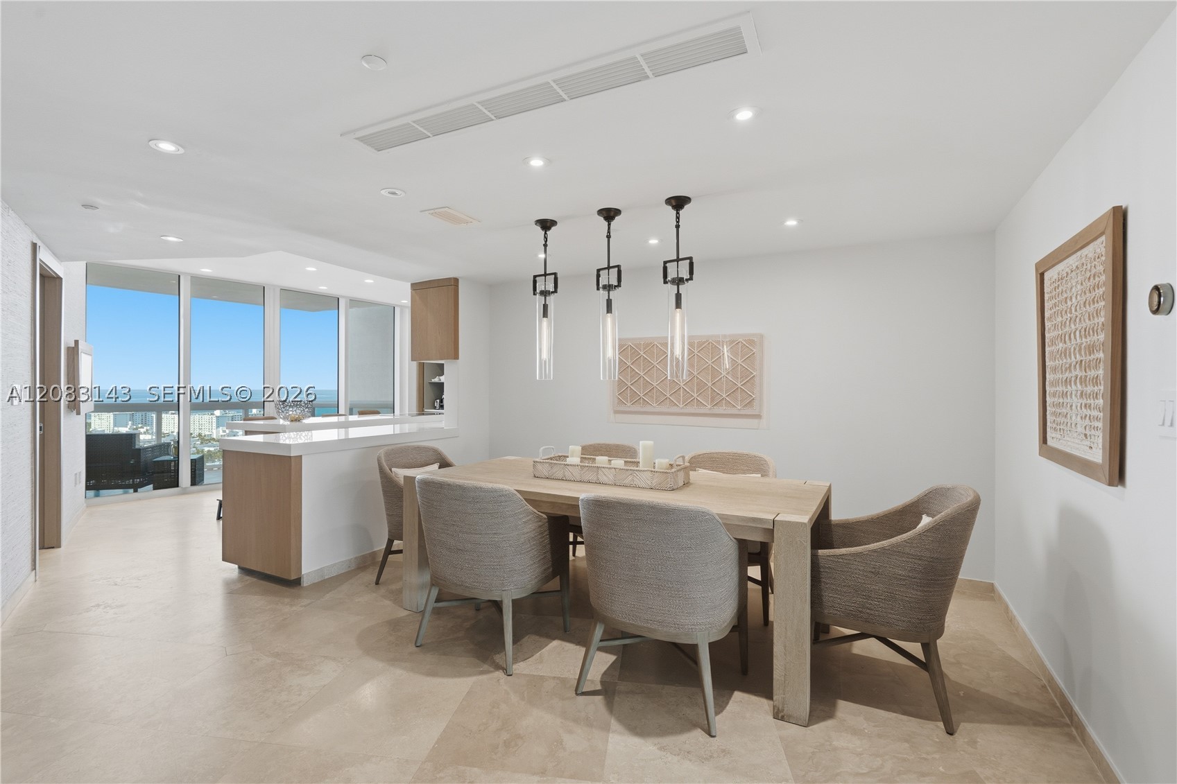 1000 S Pointe Dr #2202, Miami Beach FL 33139