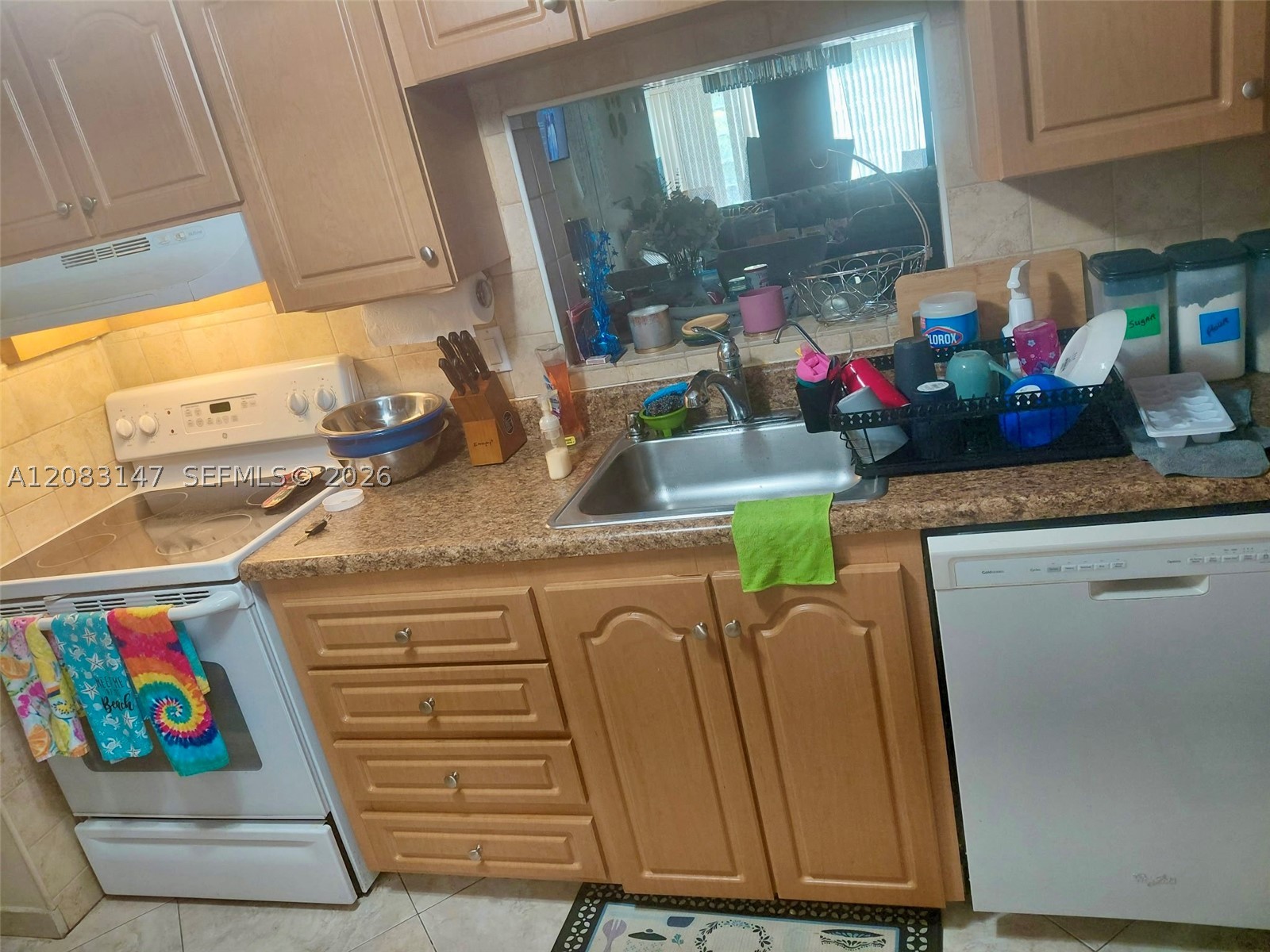 3940 NW 42nd Ave #321, Lauderdale Lakes FL 33319