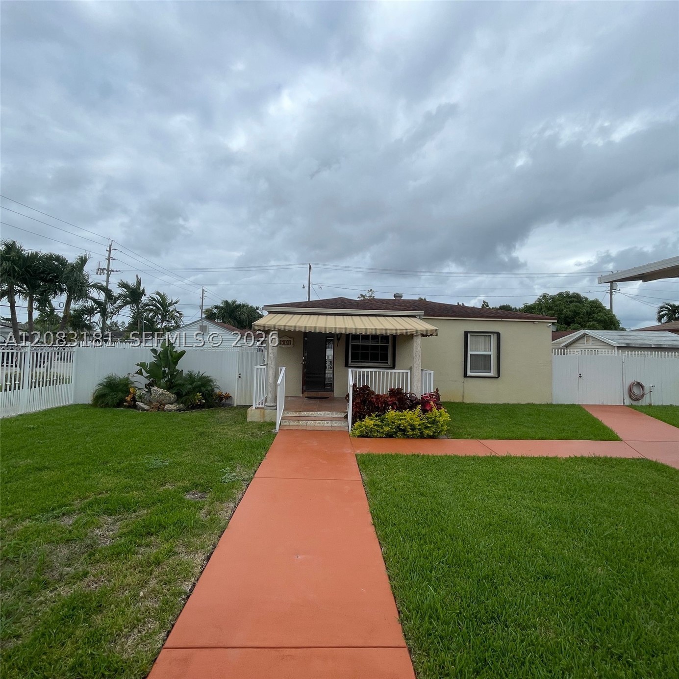 501 SE 7th St #A, Hialeah FL 33010
