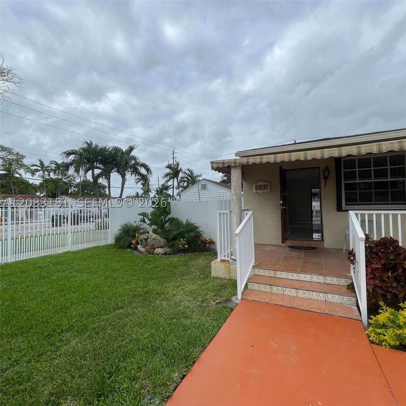 501 SE 7th St #A, Hialeah FL 33010