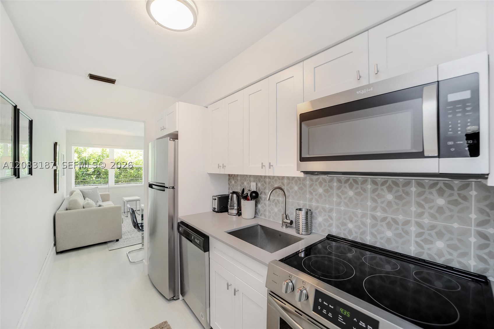 6210 SW 59th Pl #0, South Miami FL 33143