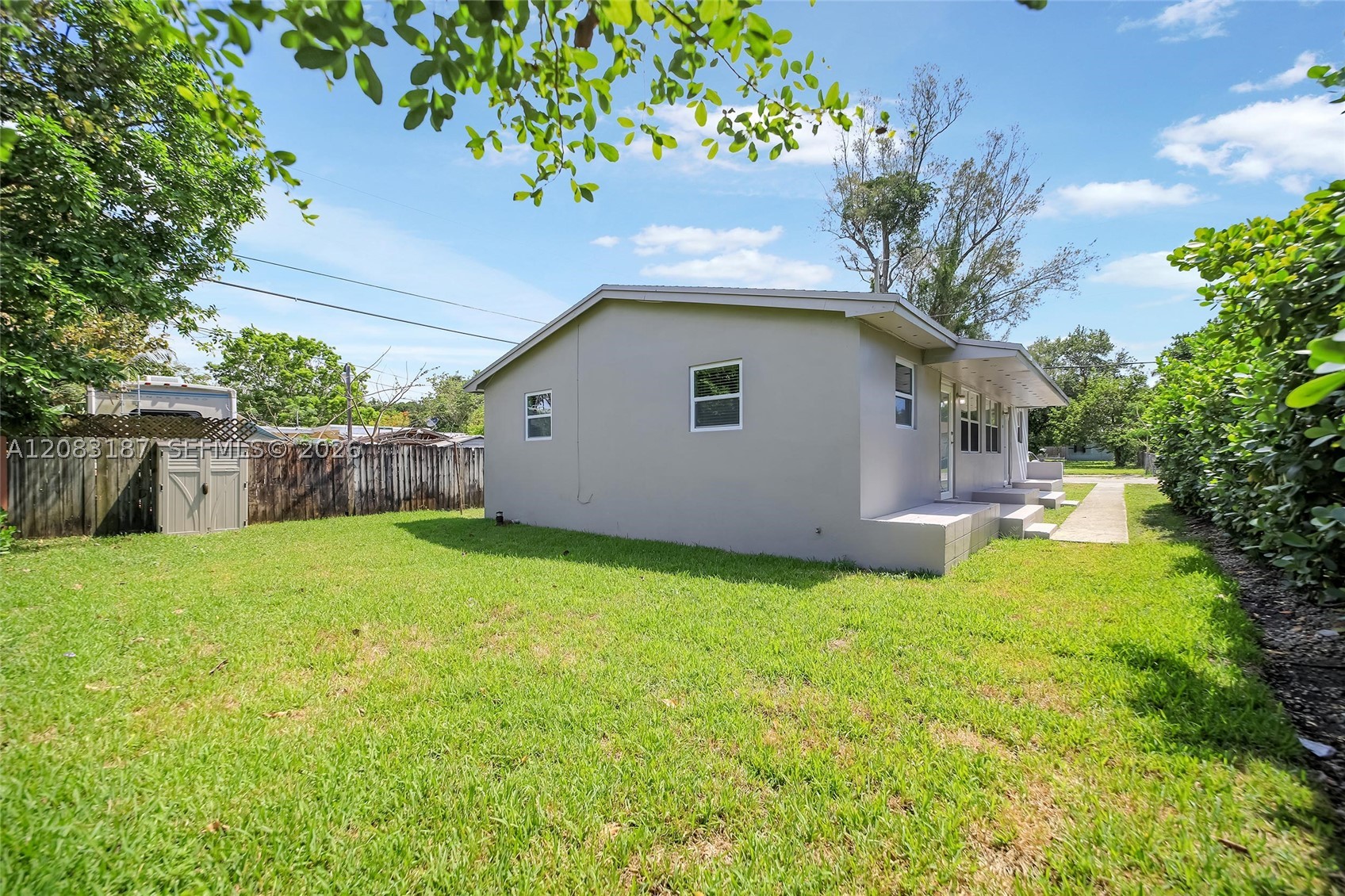 6210 SW 59th Pl #0, South Miami FL 33143