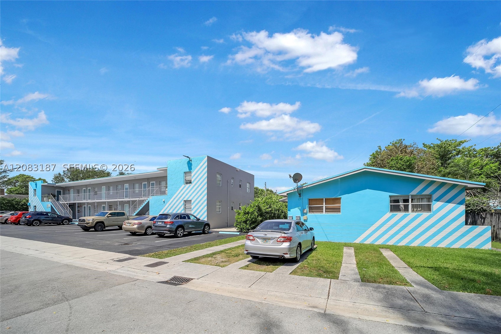 6210 SW 59th Pl #0, South Miami FL 33143