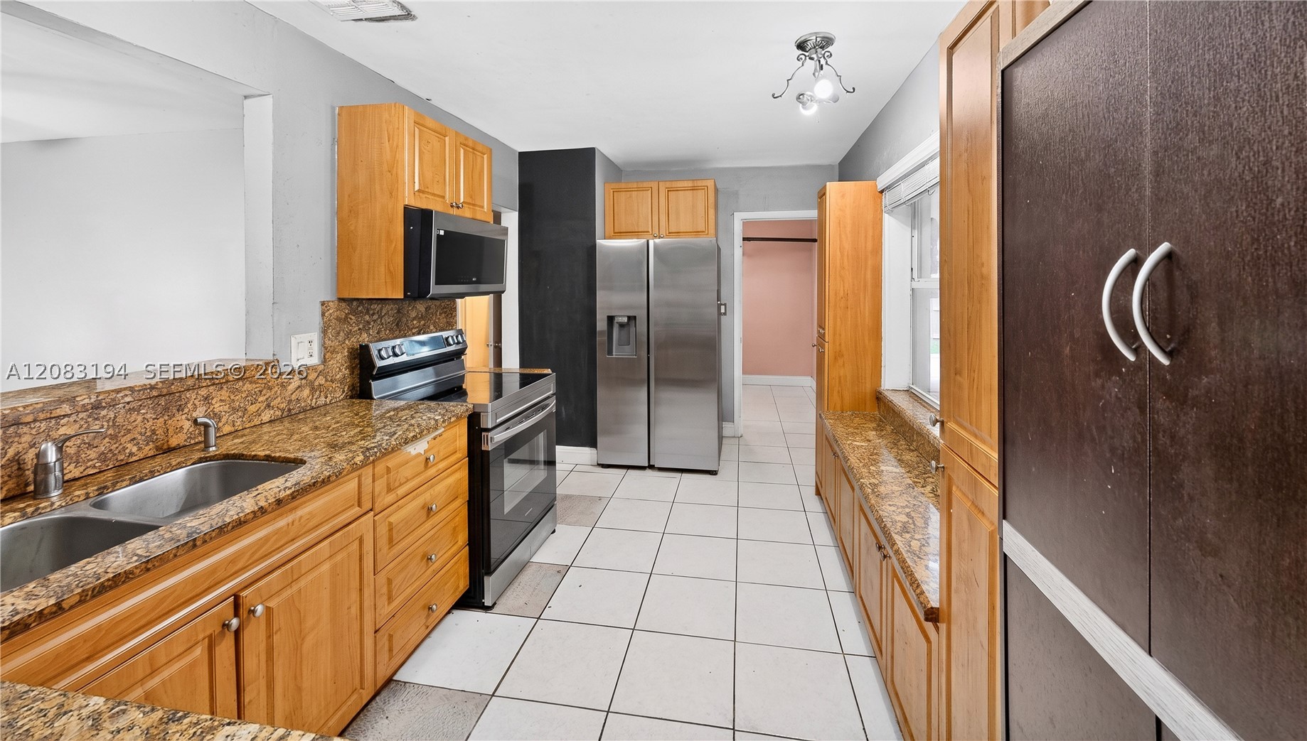 9745 SW 165th Ter, Miami FL 33157