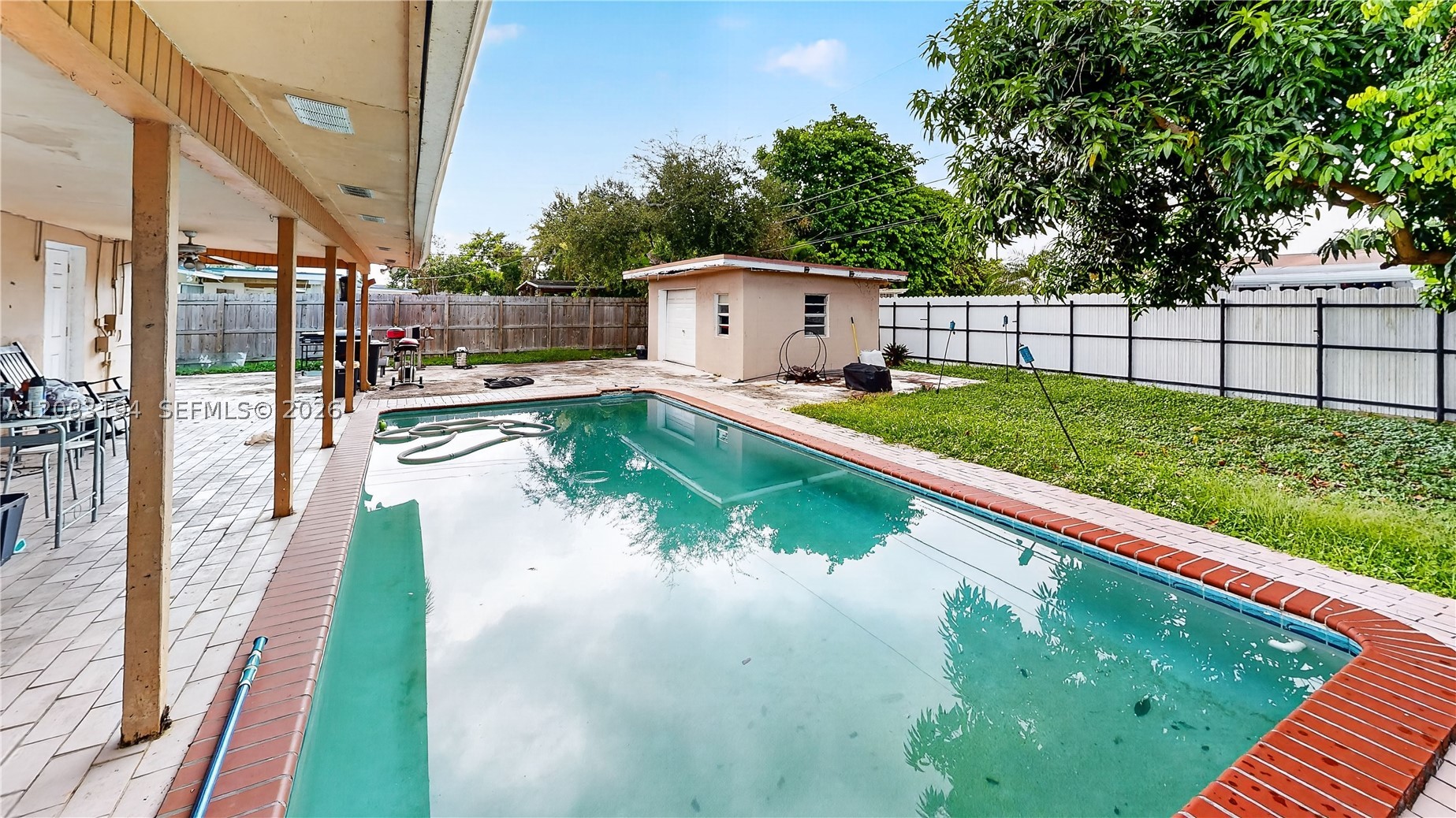 9745 SW 165th Ter, Miami FL 33157