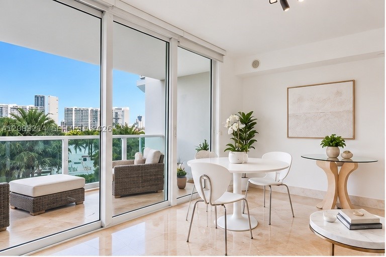 3301 NE 183rd St #403, Aventura FL 33160