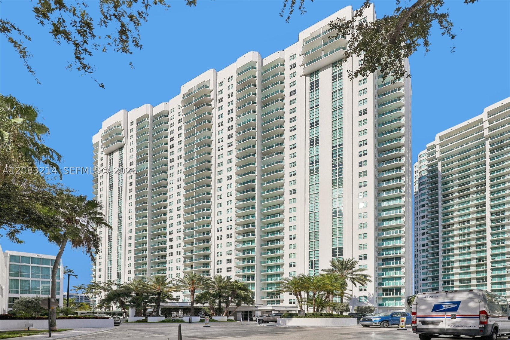 3301 NE 183rd St #403, Aventura FL 33160