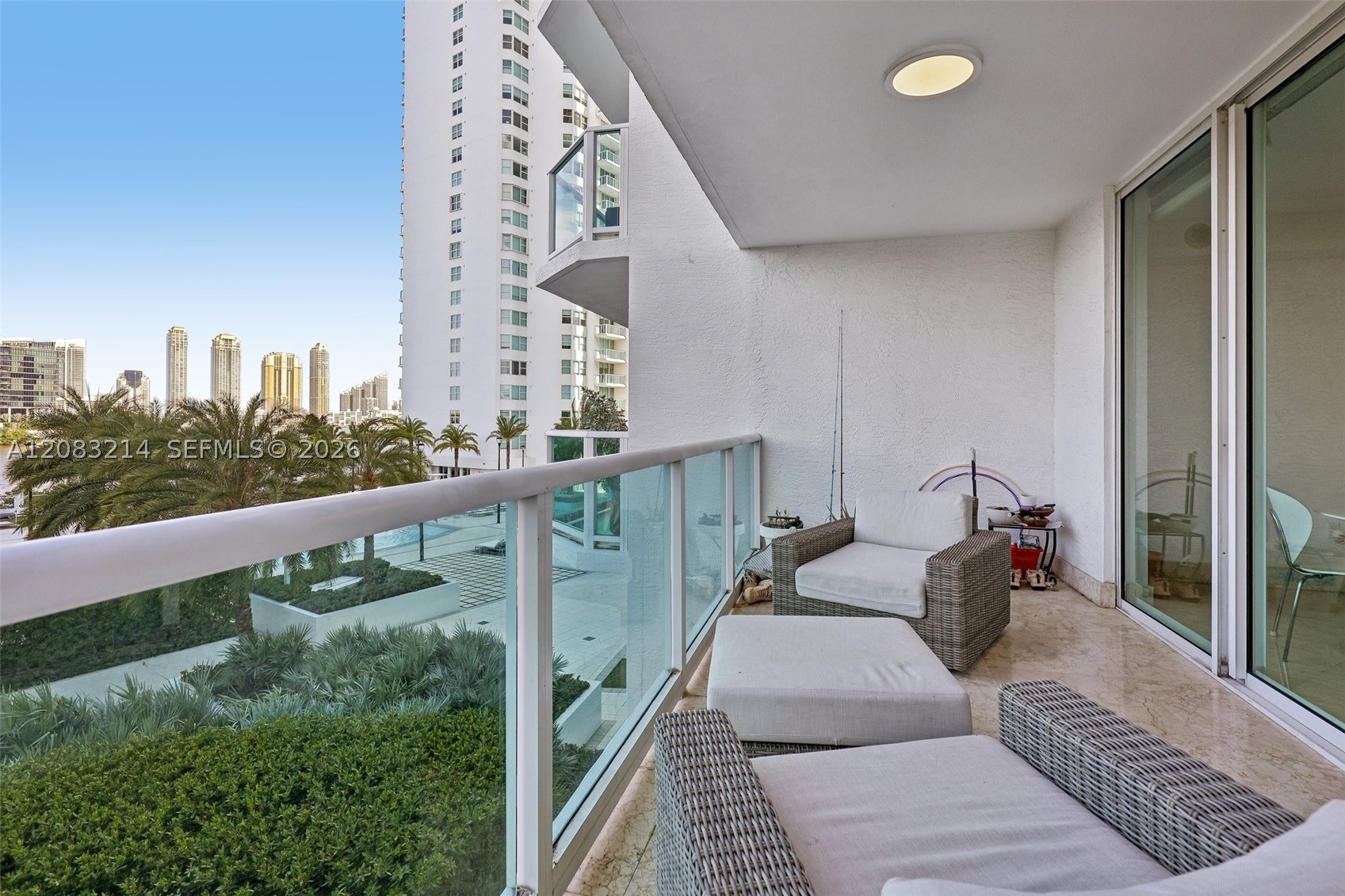 3301 NE 183rd St #403, Aventura FL 33160