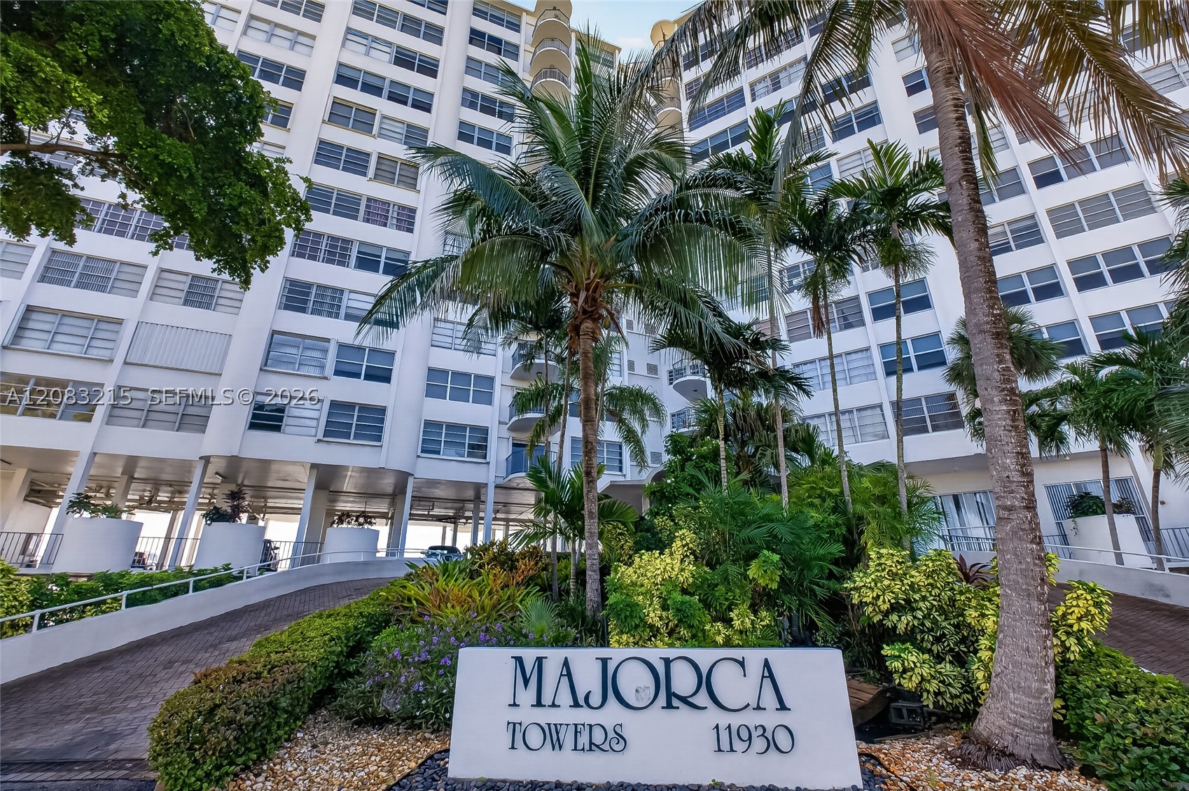11930 N Bayshore Dr #1405, North Miami FL 33181