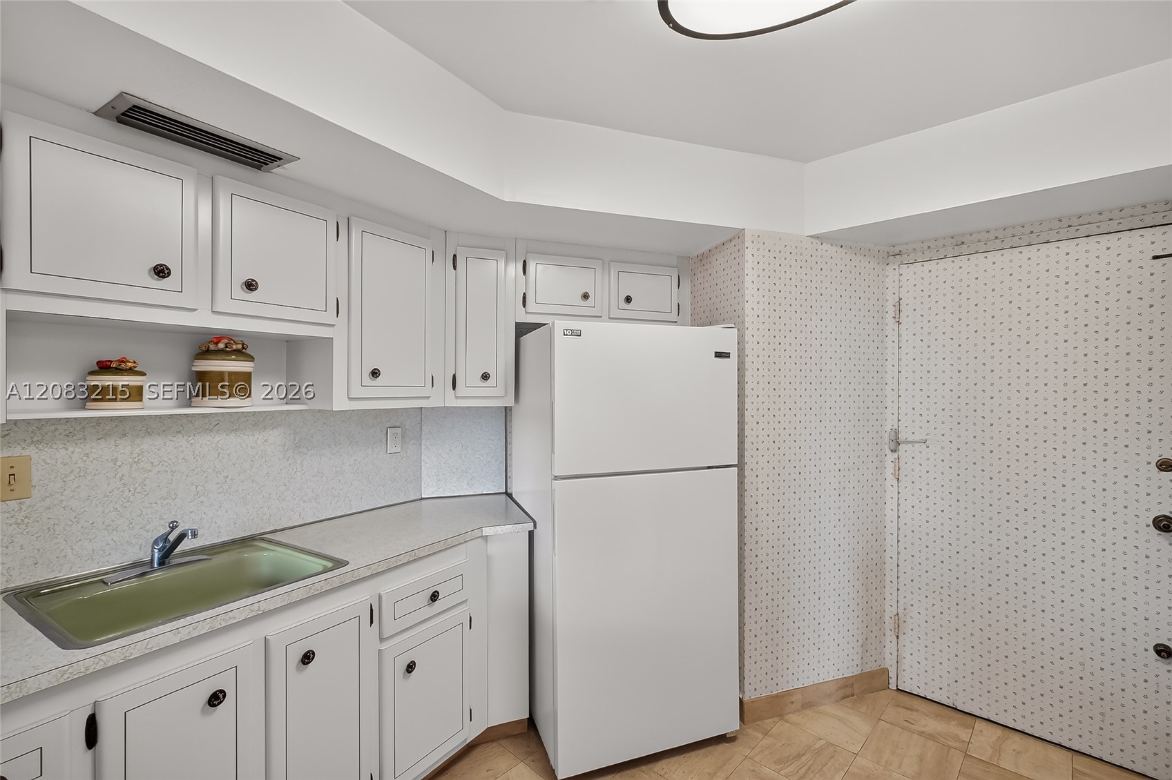 11930 N Bayshore Dr #1405, North Miami FL 33181
