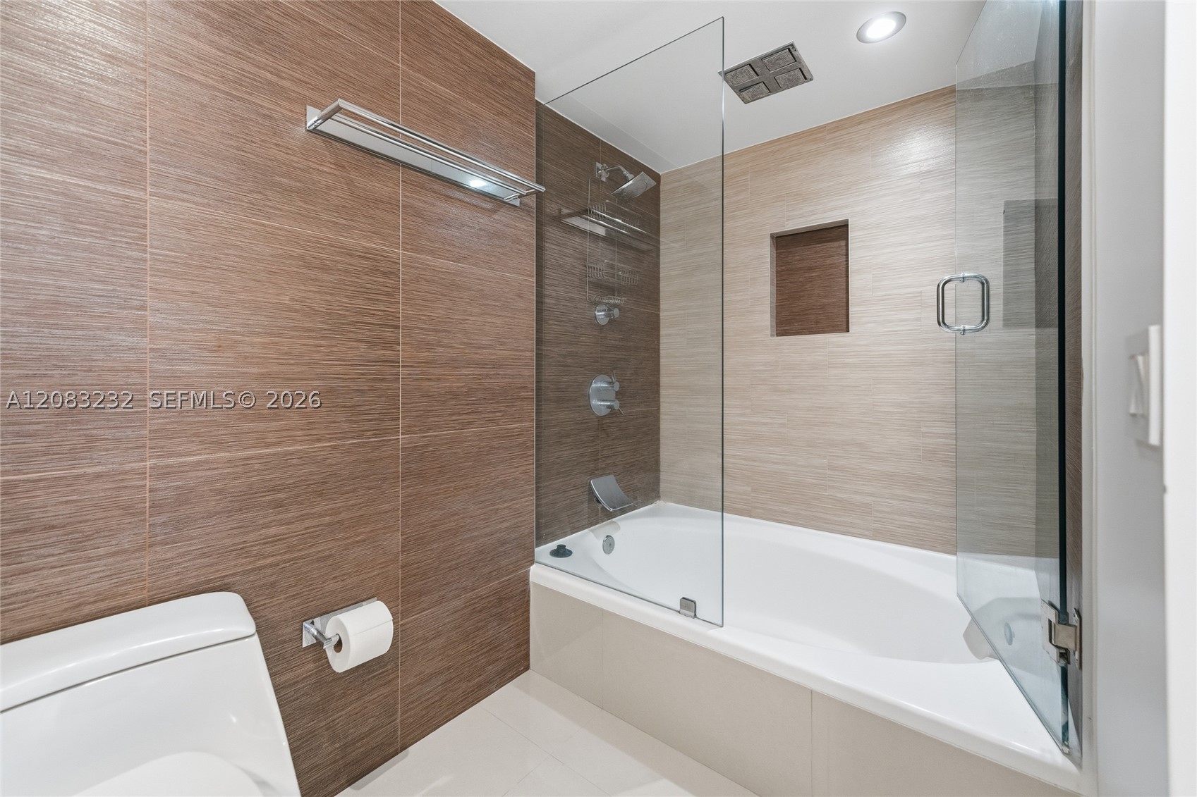 1541 Brickell Ave #B3403, Miami FL 33129
