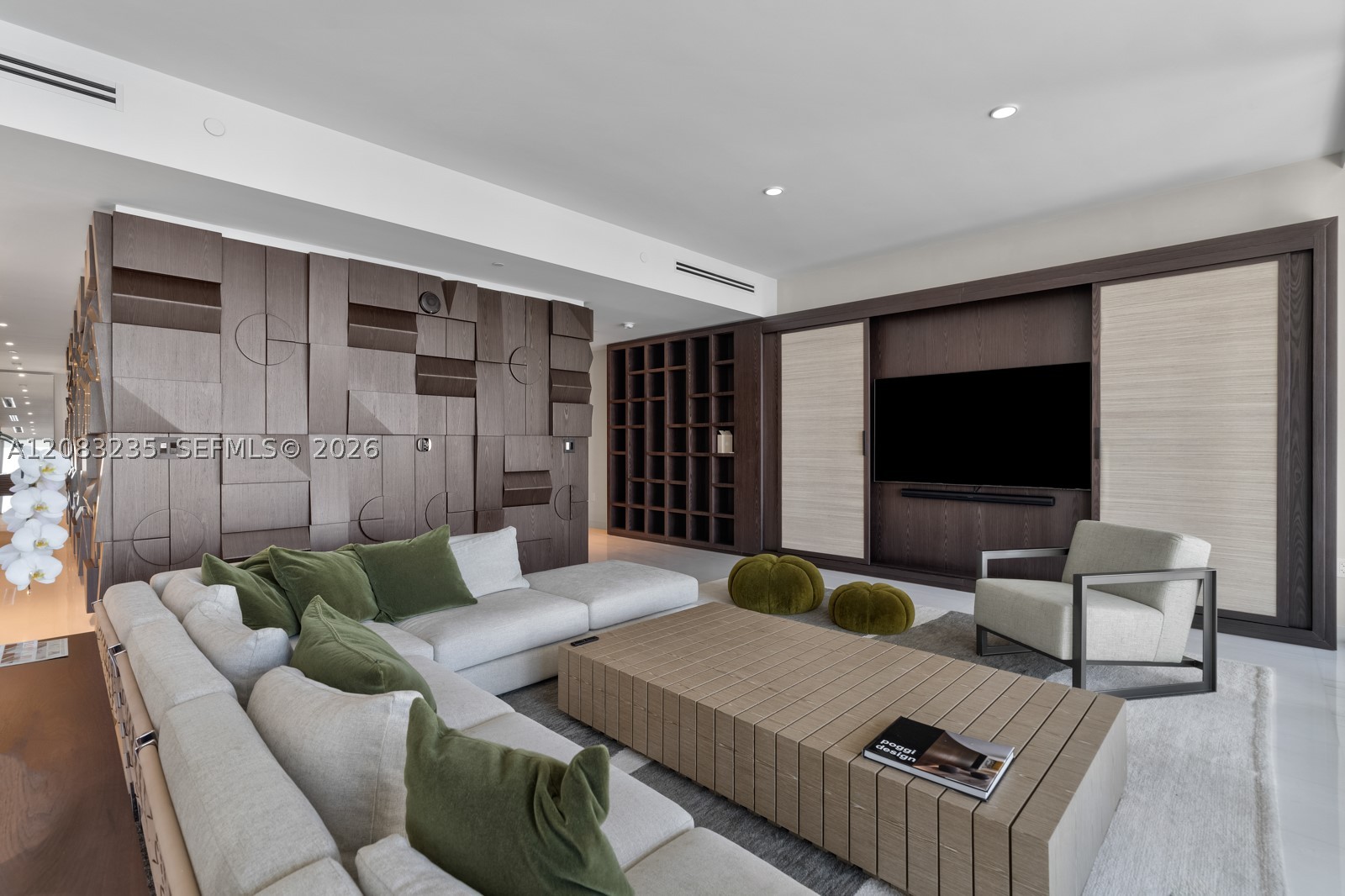 300 BISCAYNE BOULEVARD WAY #3302E, Miami FL 33131