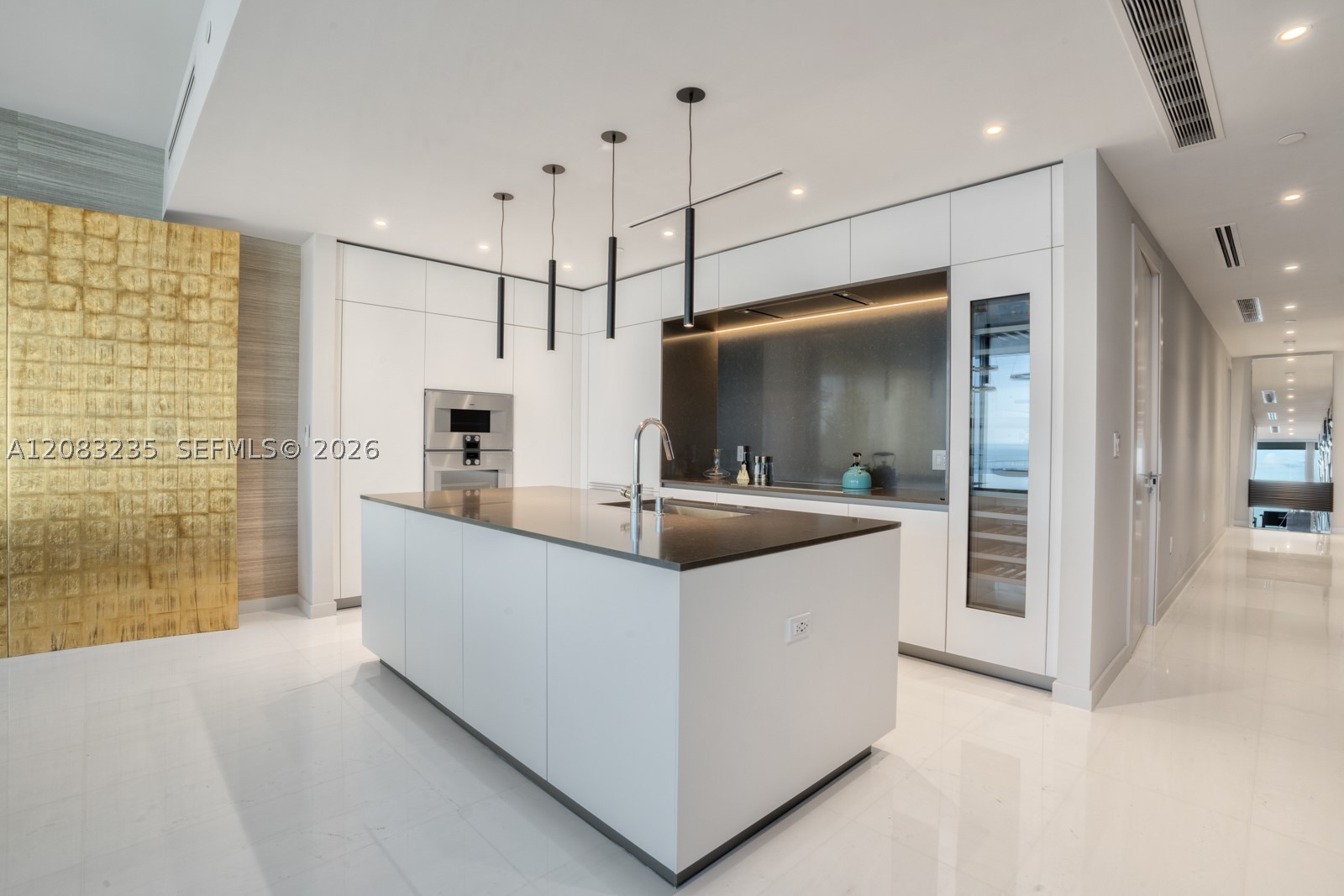 300 BISCAYNE BOULEVARD WAY #3302E, Miami FL 33131