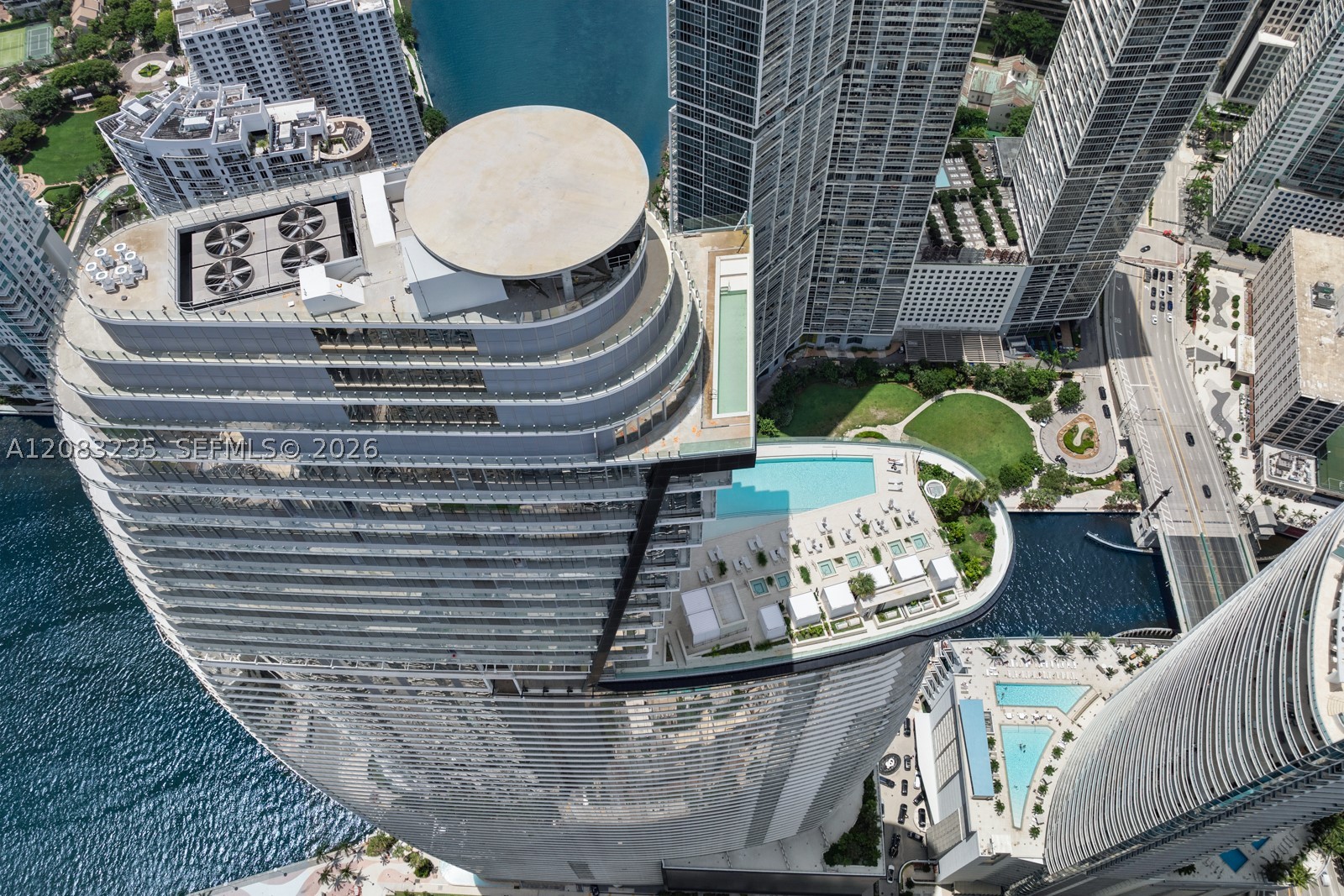 300 BISCAYNE BOULEVARD WAY #3302E, Miami FL 33131