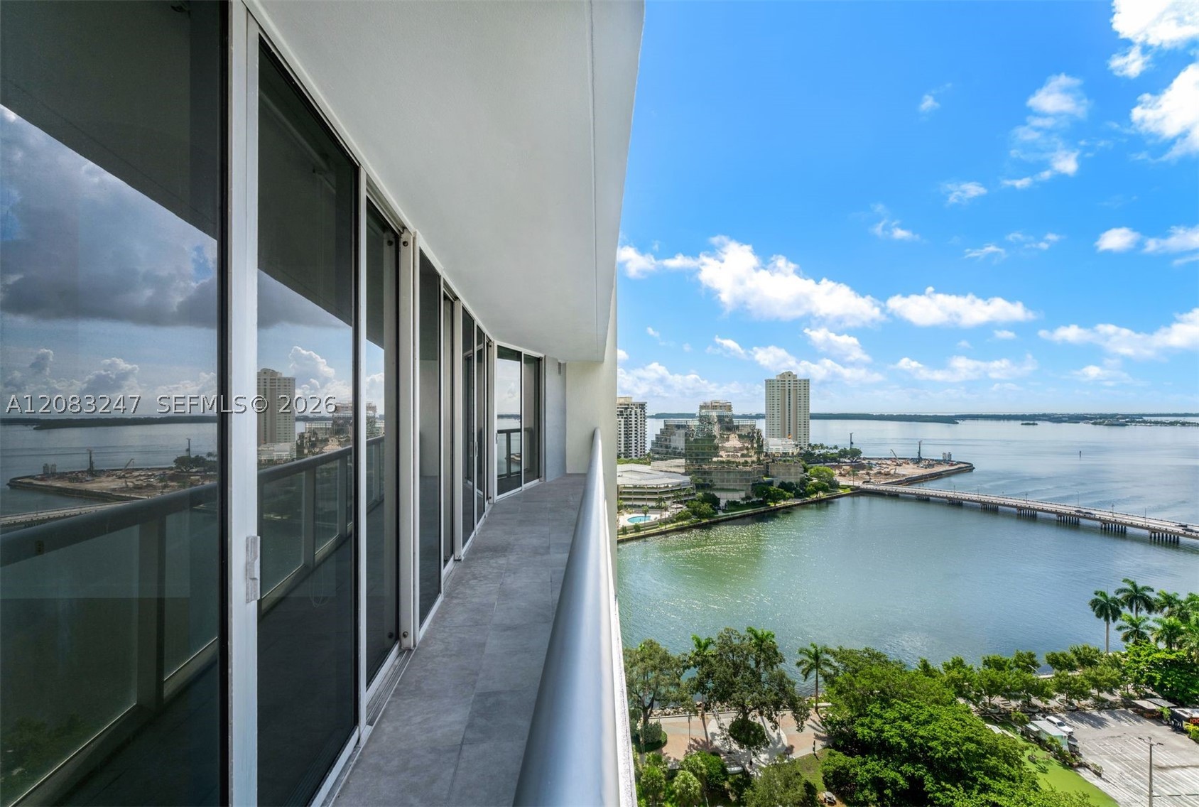 495 Brickell Ave #1811, Miami FL 33131