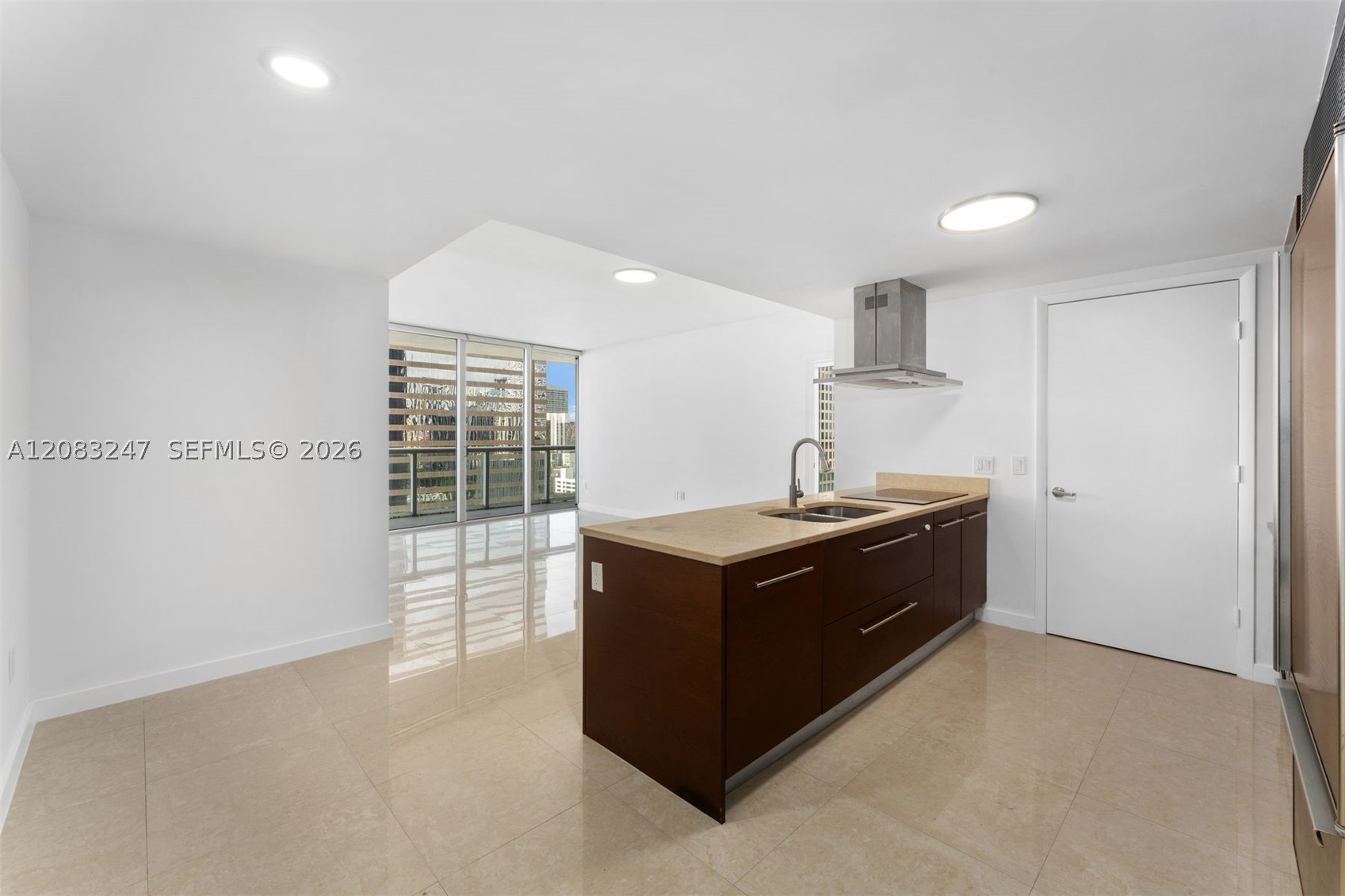 495 Brickell Ave #1811, Miami FL 33131