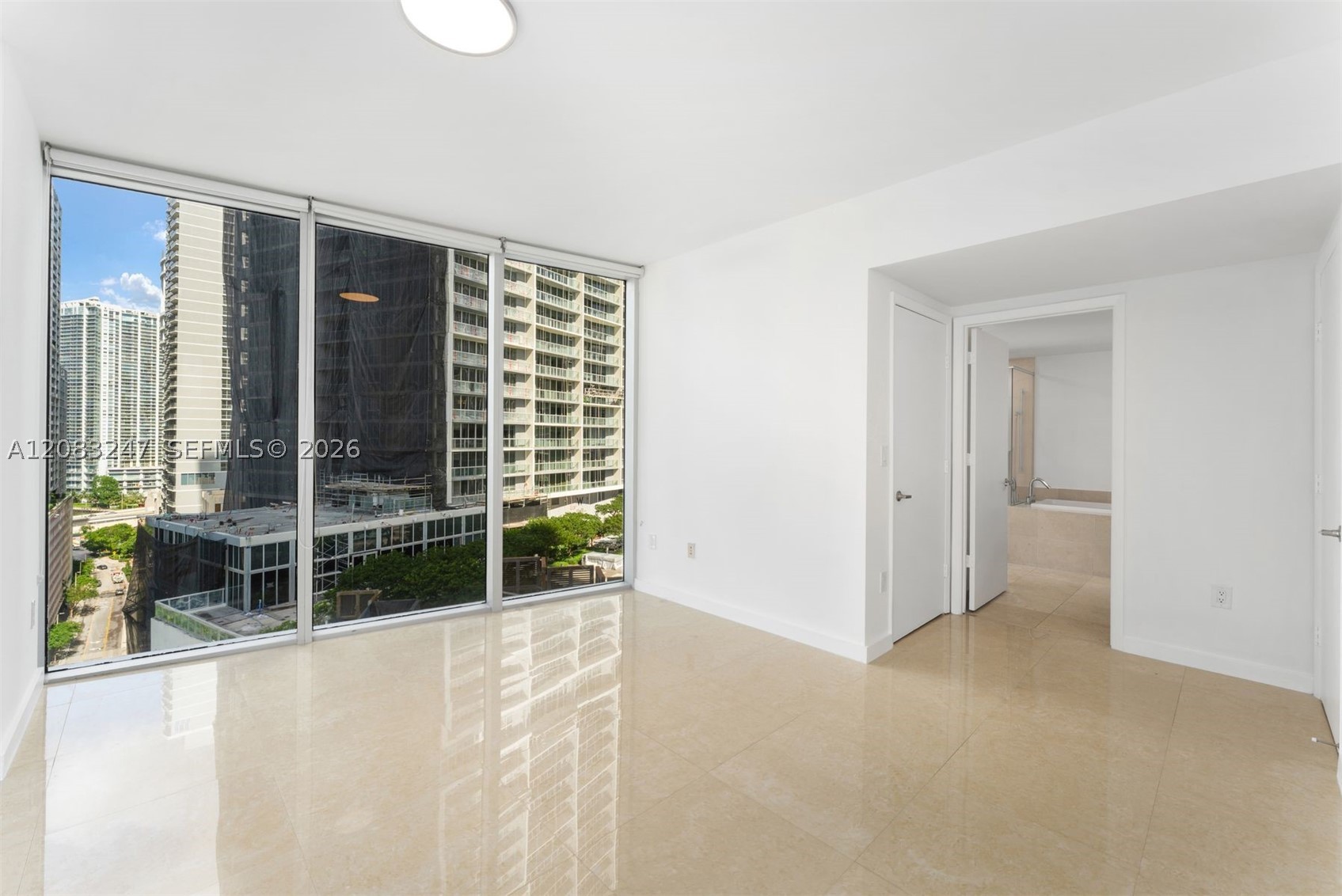495 Brickell Ave #1811, Miami FL 33131