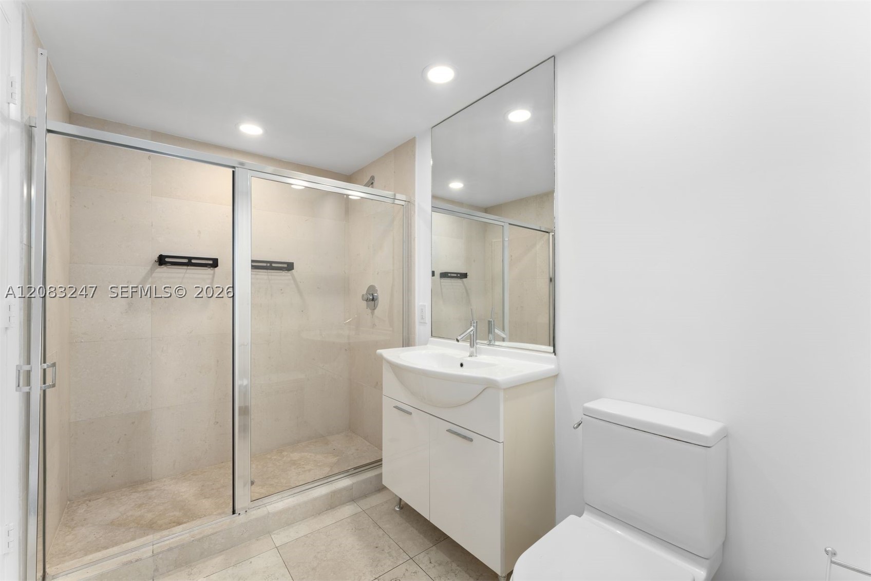 495 Brickell Ave #1811, Miami FL 33131