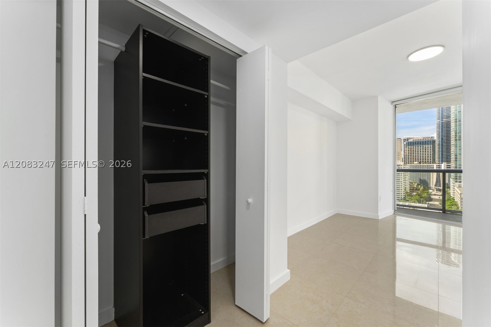 495 Brickell Ave #1811, Miami FL 33131
