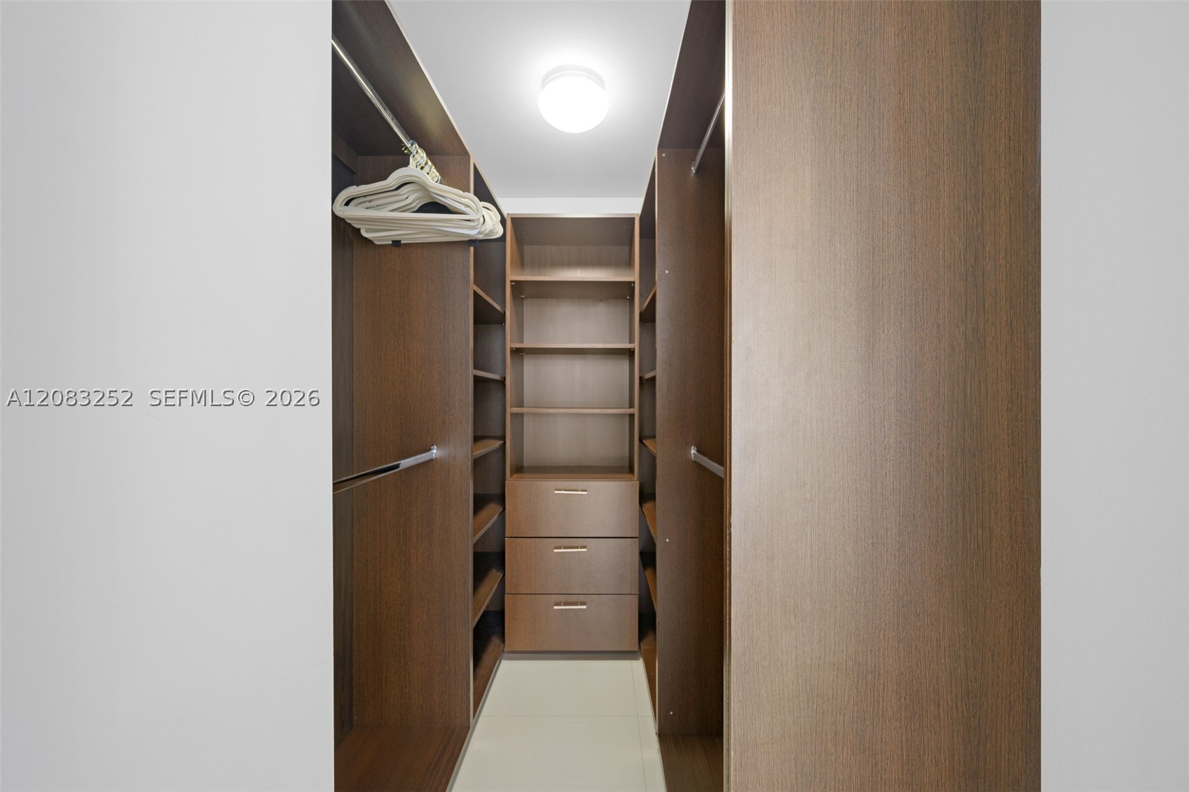 244 Biscayne Blvd #451, Miami FL 33132