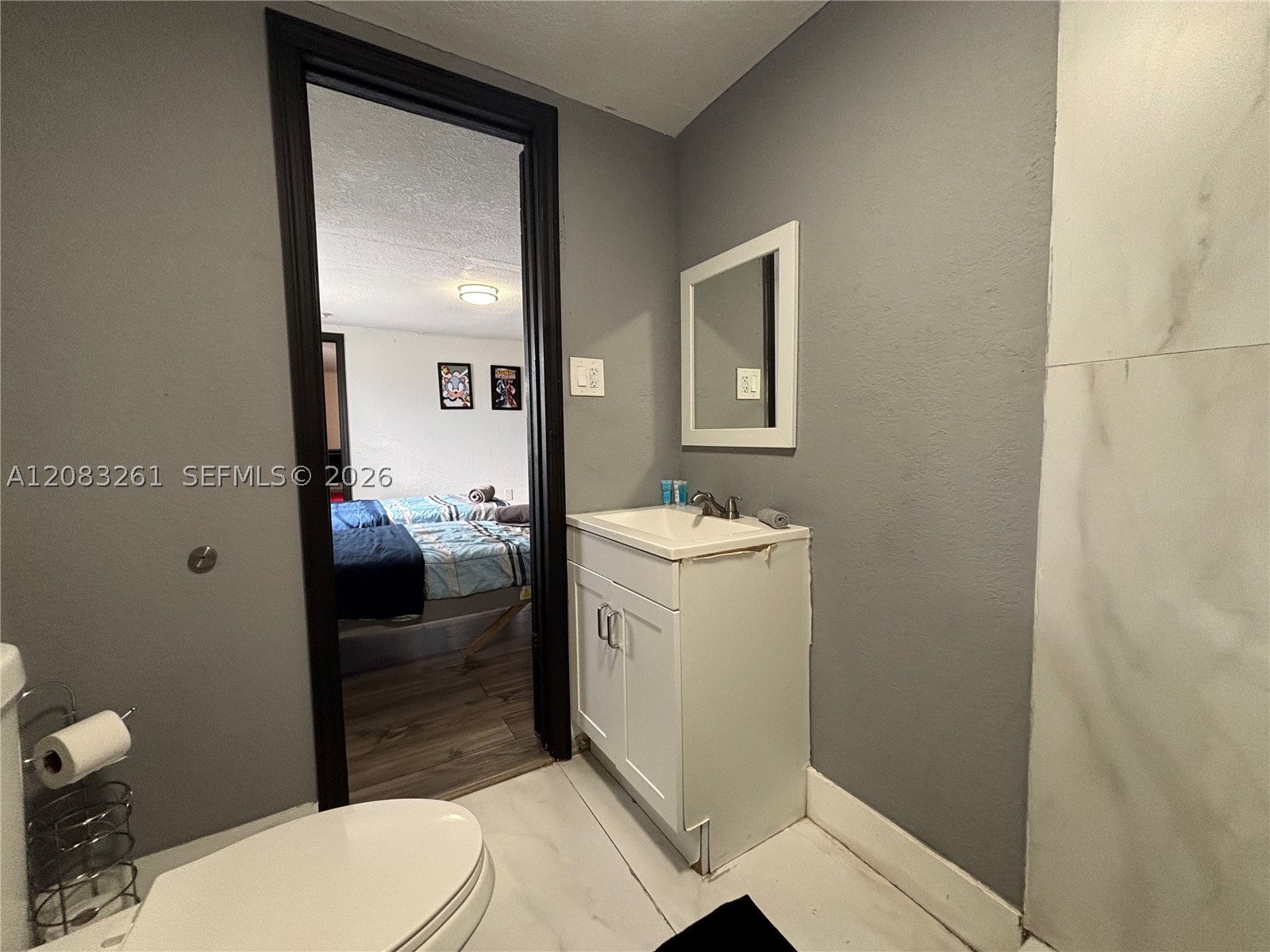 4120 NW 166th St, Miami Gardens FL 33054