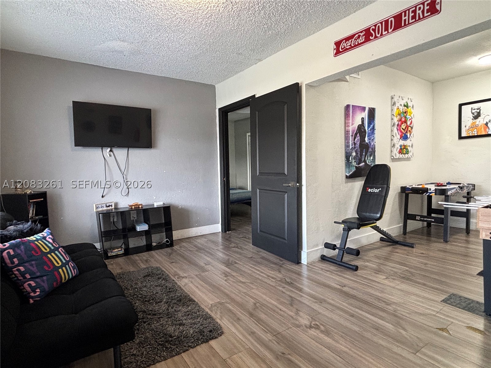 4120 NW 166th St, Miami Gardens FL 33054