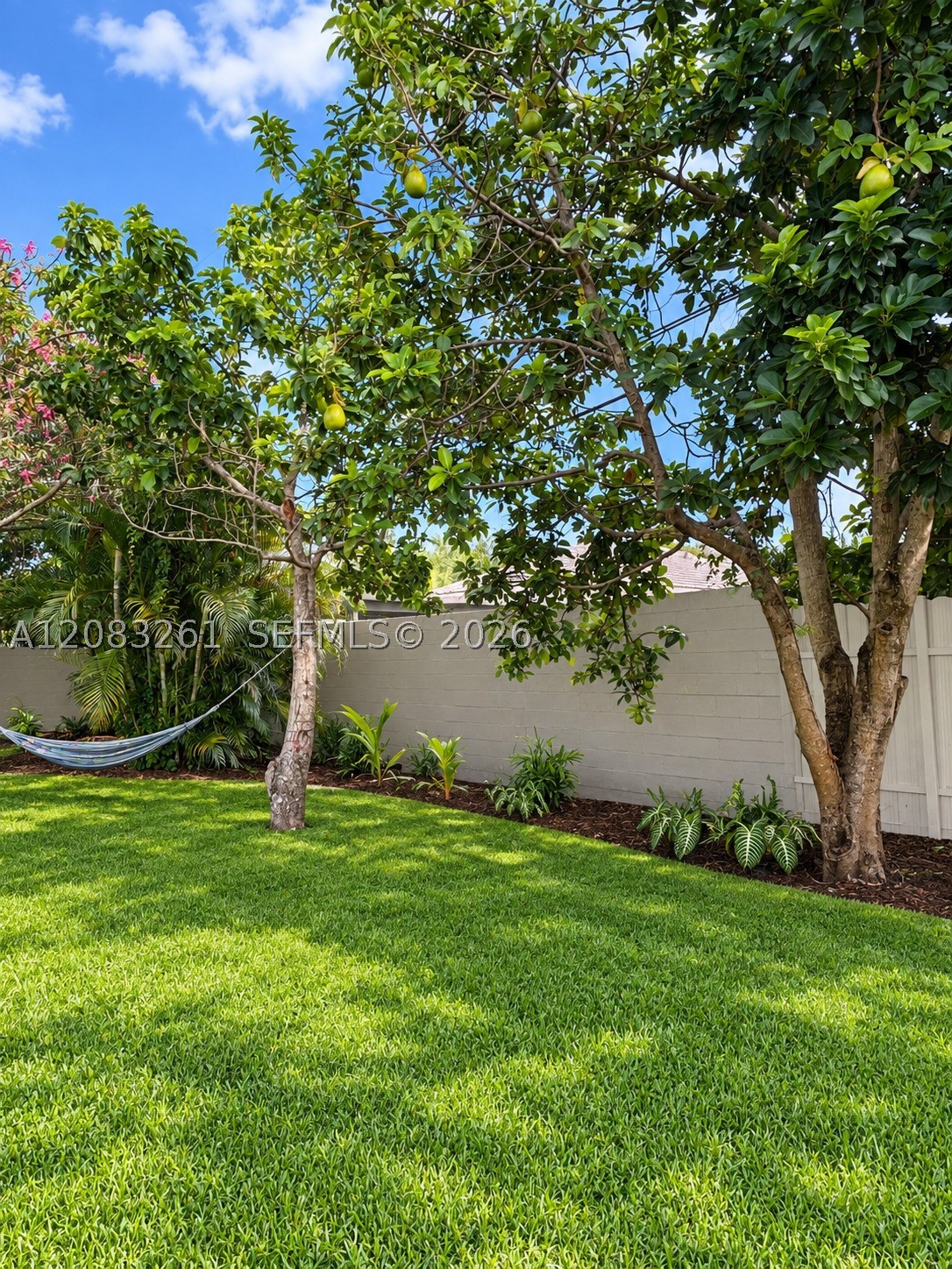 4120 NW 166th St, Miami Gardens FL 33054