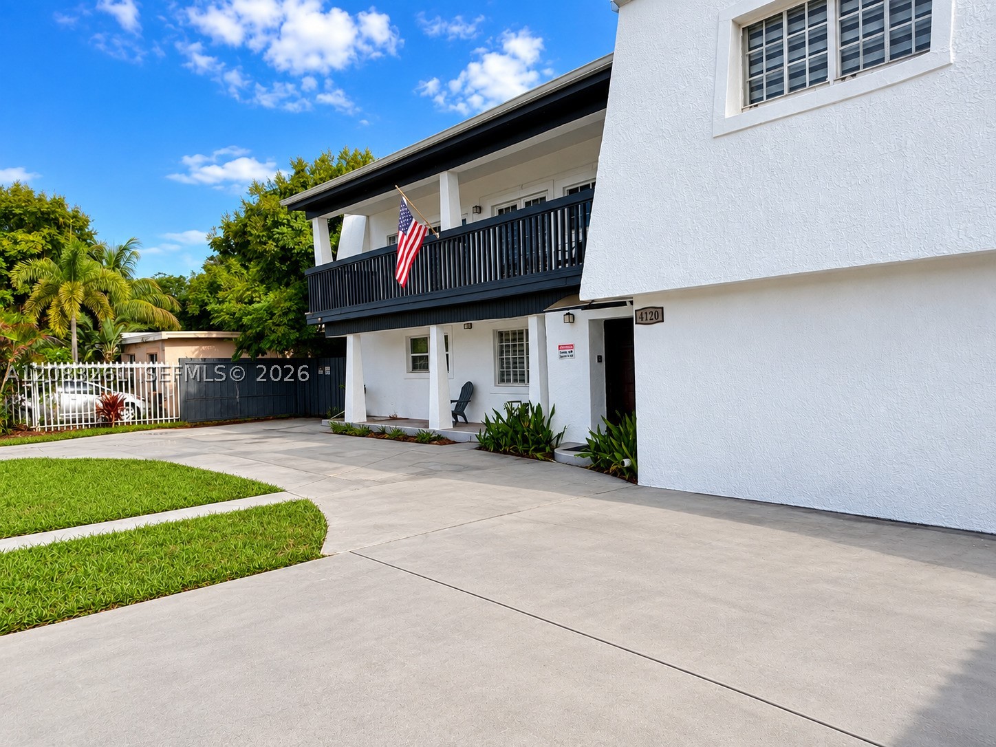 4120 NW 166th St, Miami Gardens FL 33054